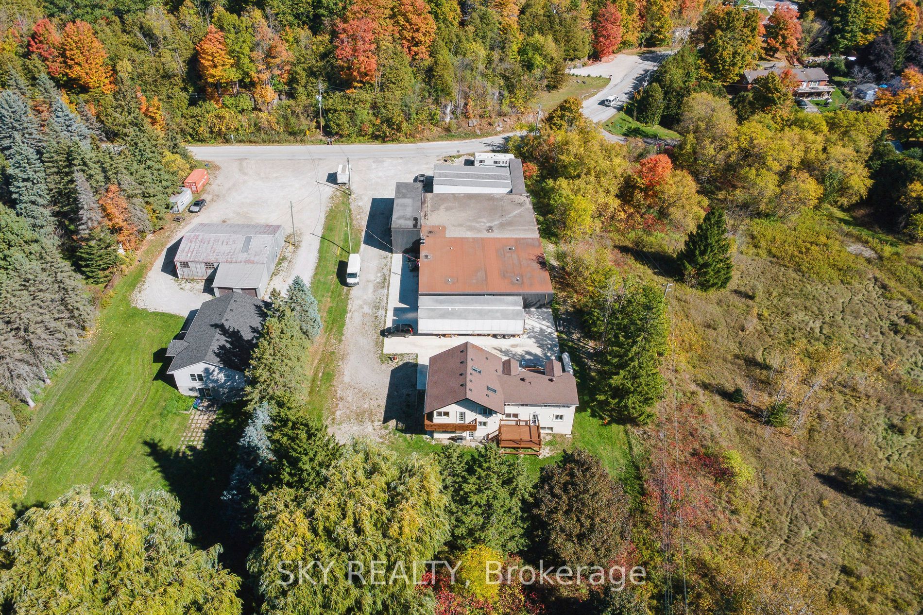 12475 5th Line Property Photo 47
