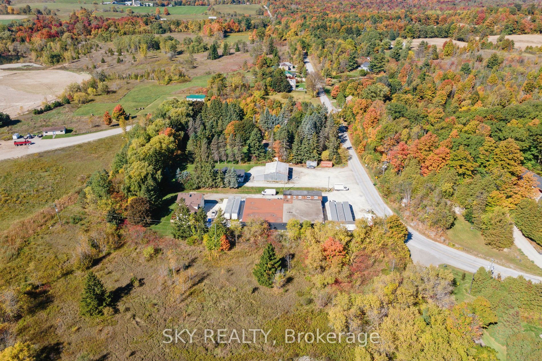 12475 5th Line Property Photo 49