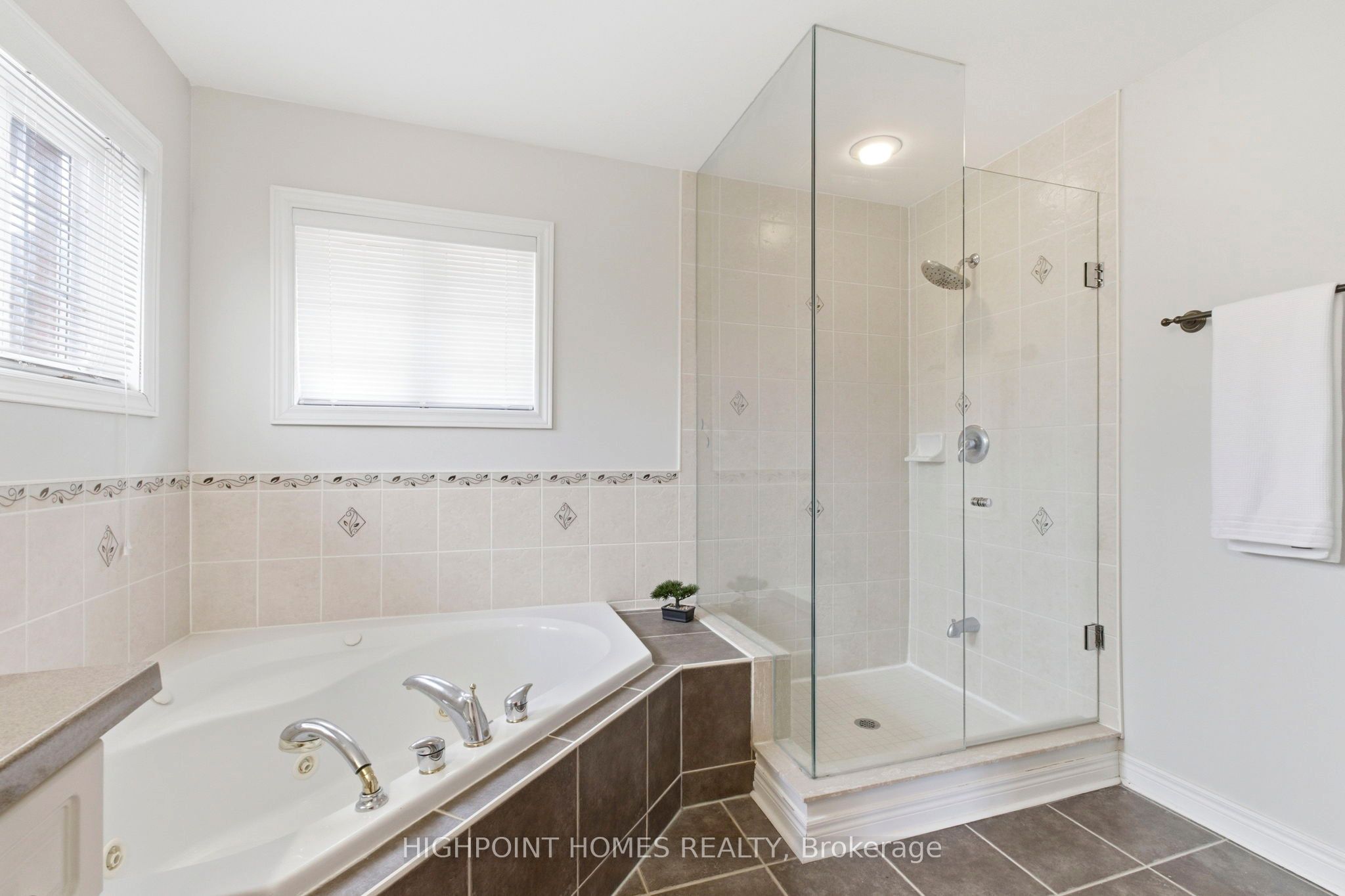 2066 Willhaven Trail Property Photo 32