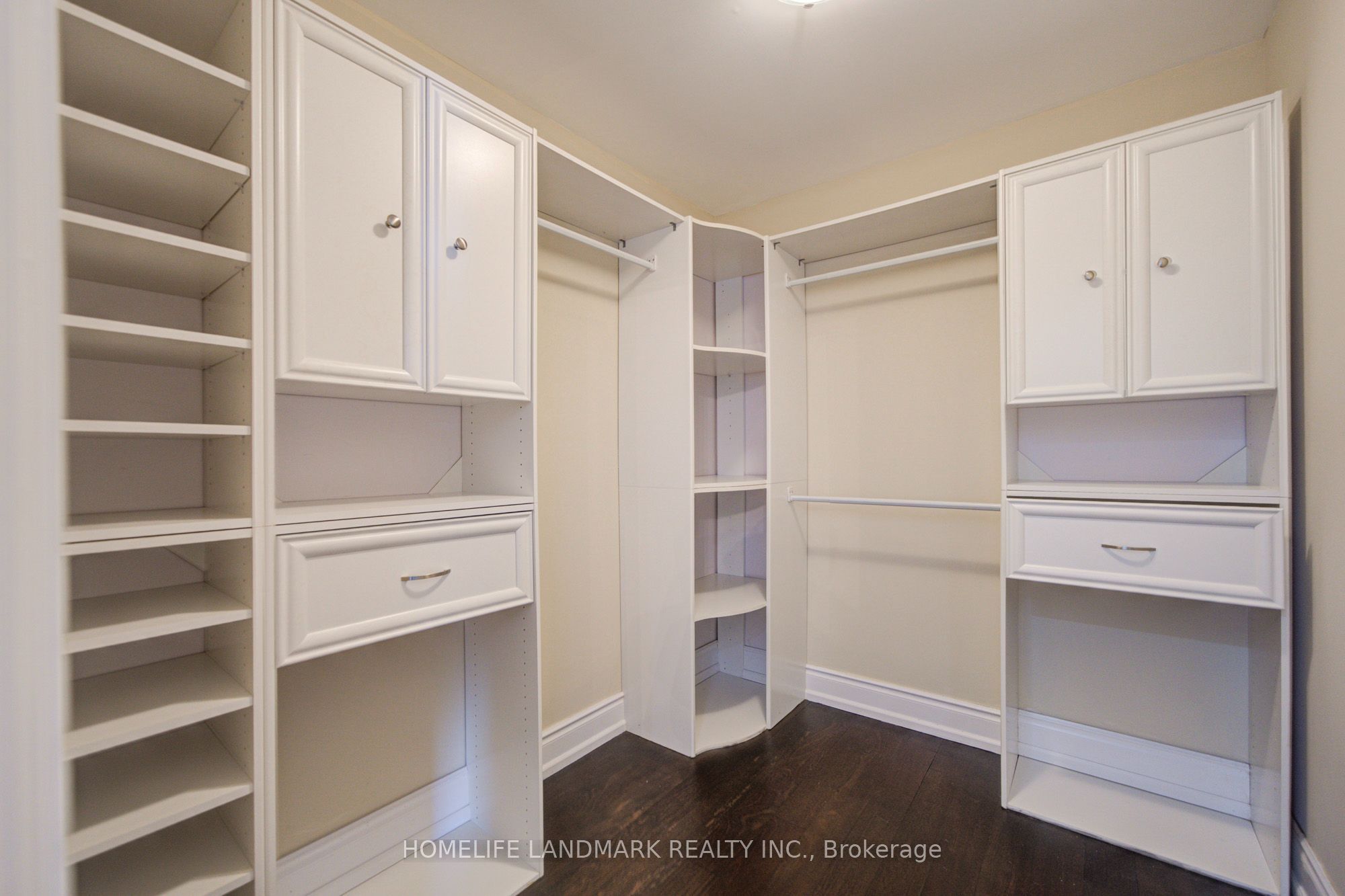 4478 Centretown Way Property Photo 32
