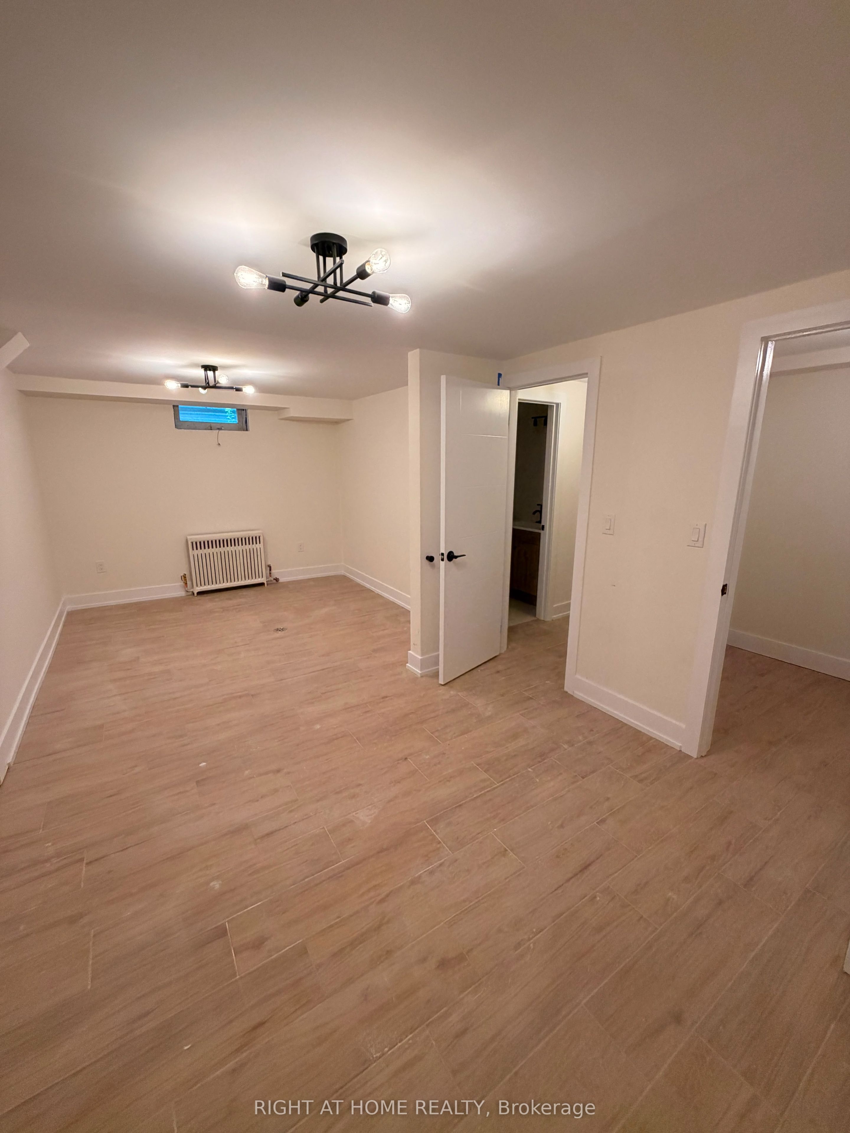 3384 Lake Shore Boulevard W B Property Photo 7