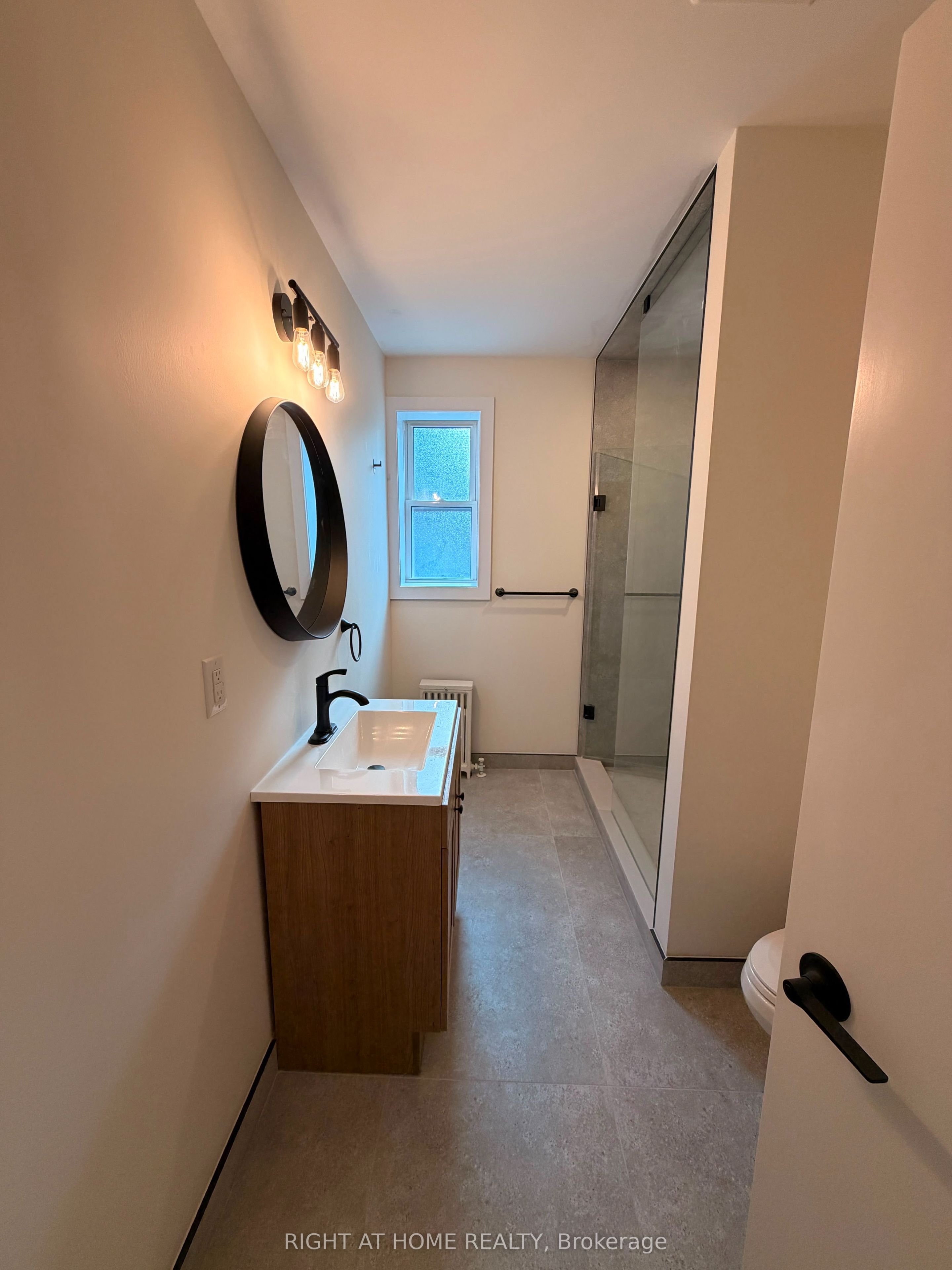 3384 Lake Shore Boulevard W B Property Photo 8