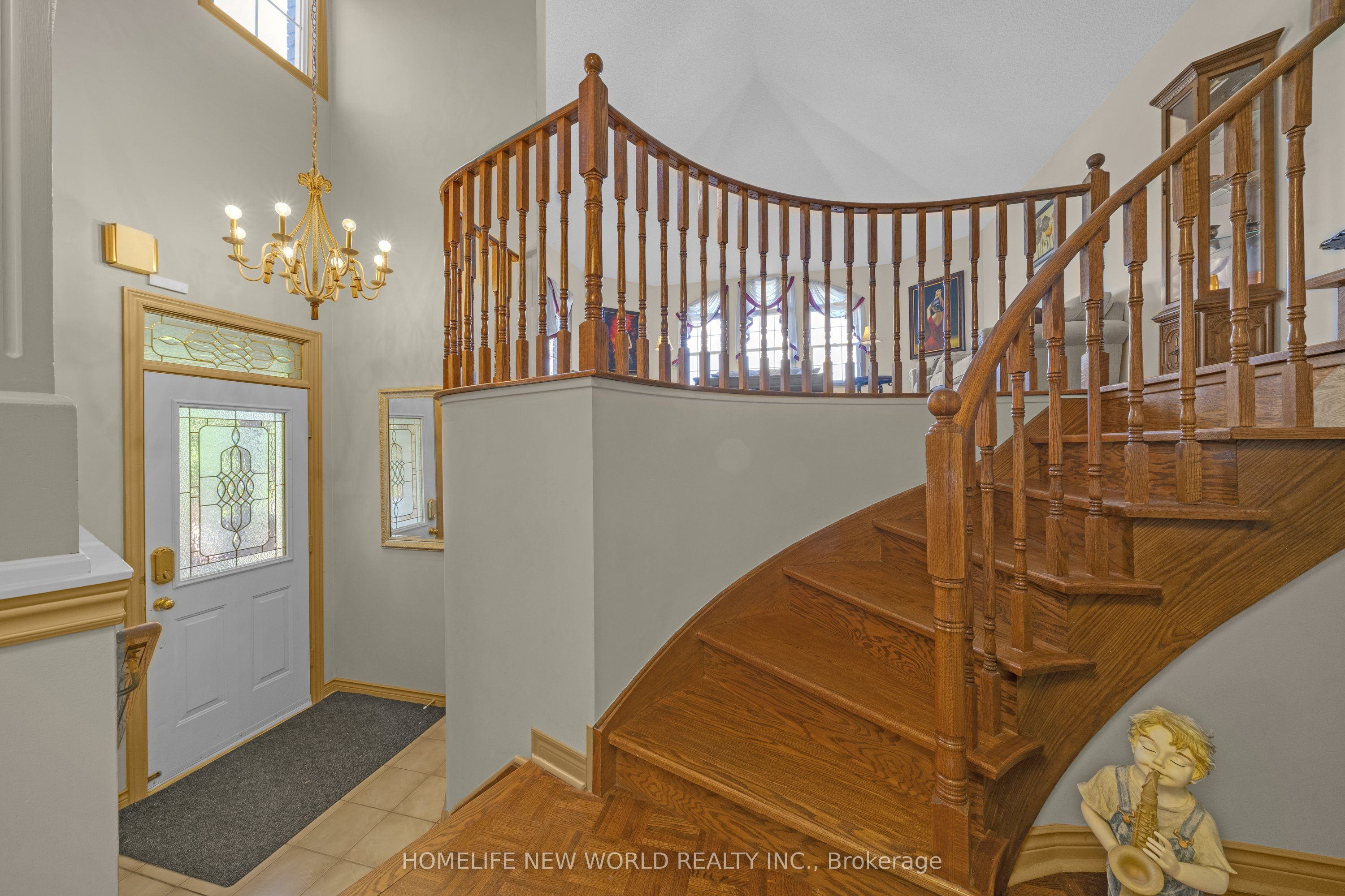 2326 Yorktown Circle Property Photo 5