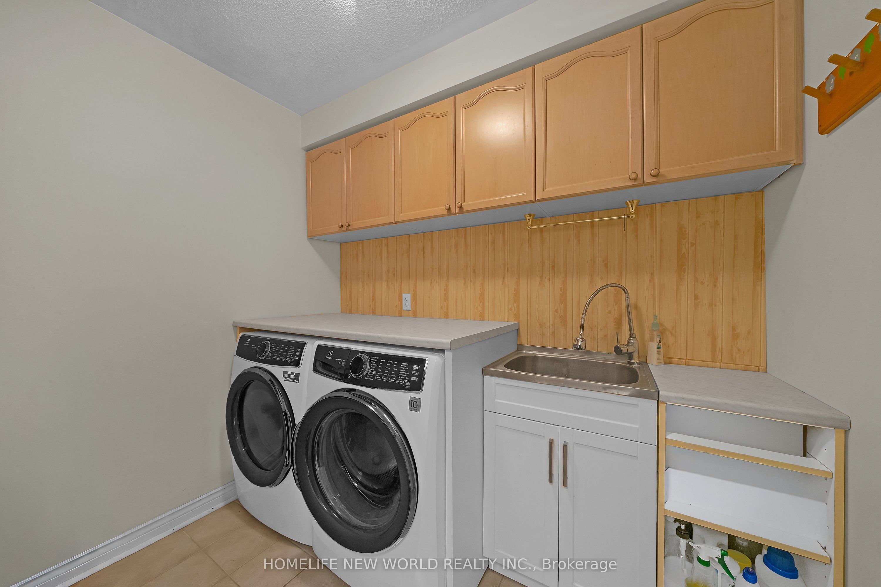 2326 Yorktown Circle Property Photo 19