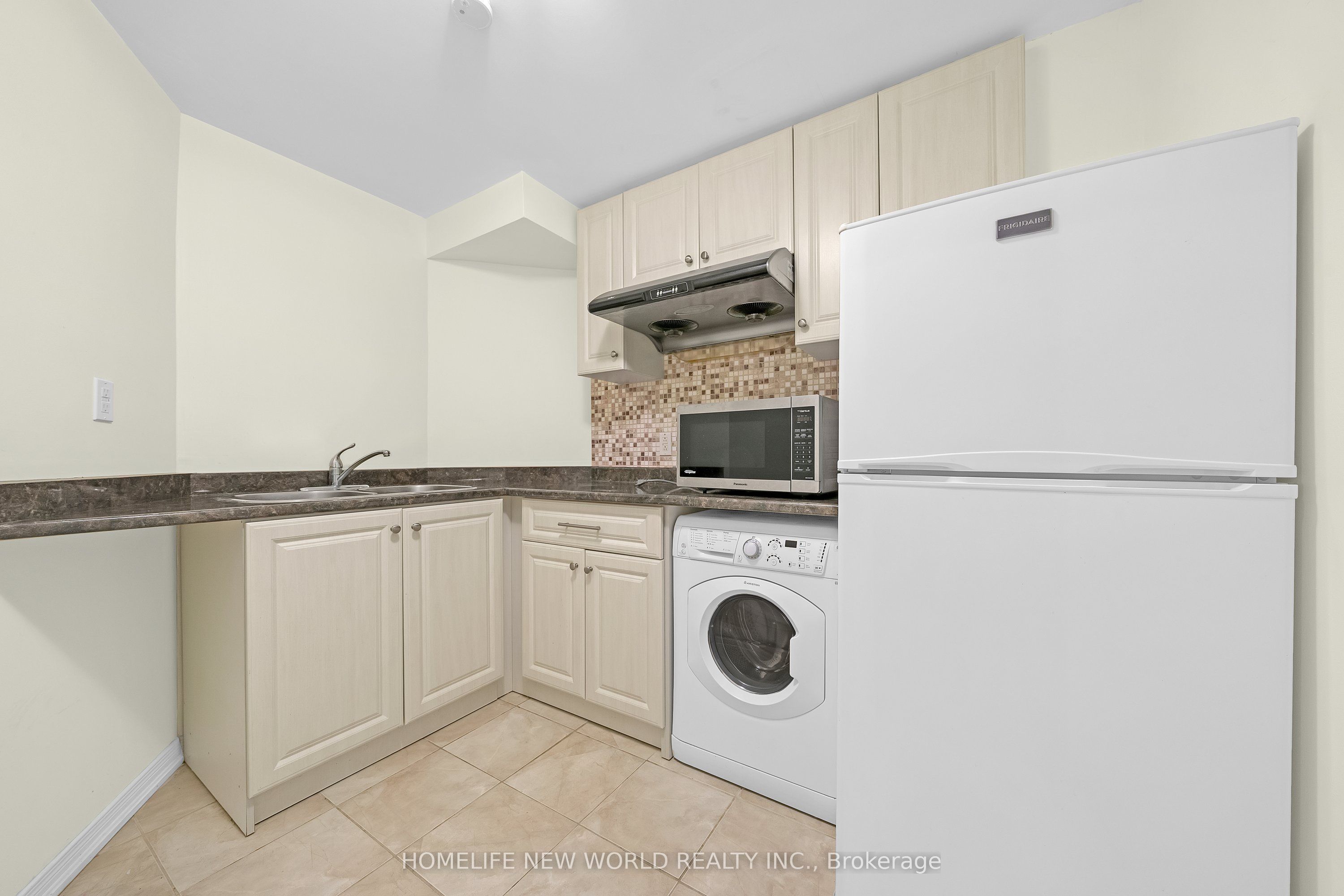 2326 Yorktown Circle Property Photo 41