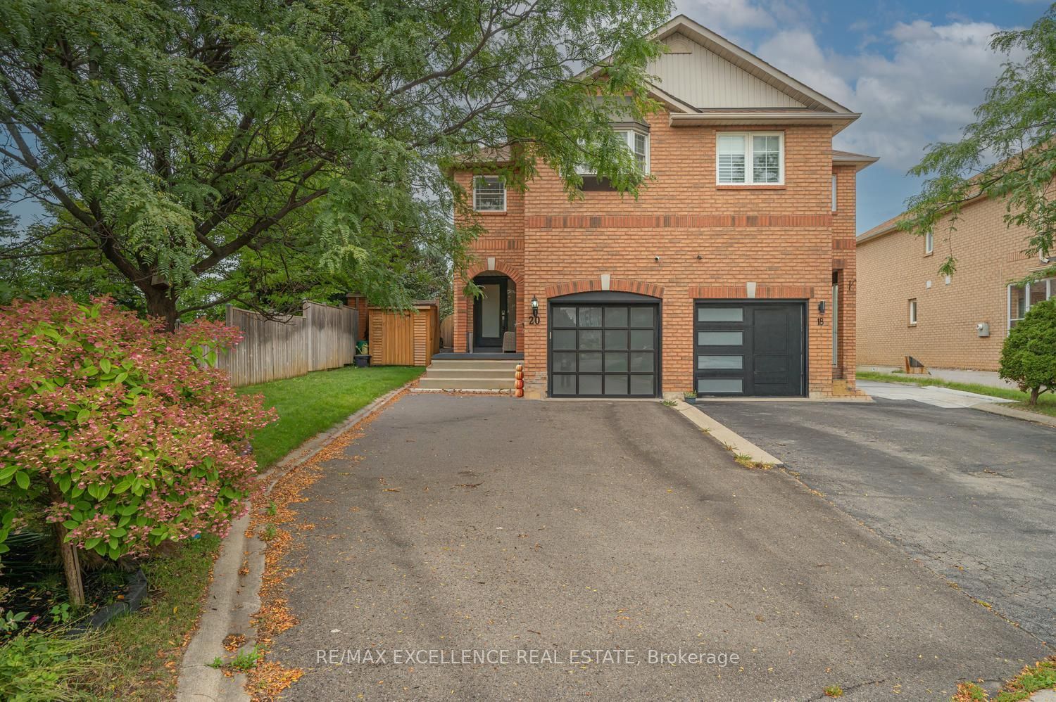 20 Manett Crescent Property Photo 1