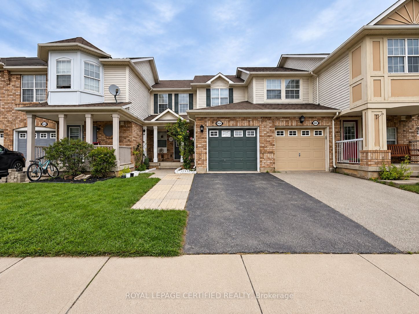 604 Hamilton Crescent Property Photo 1