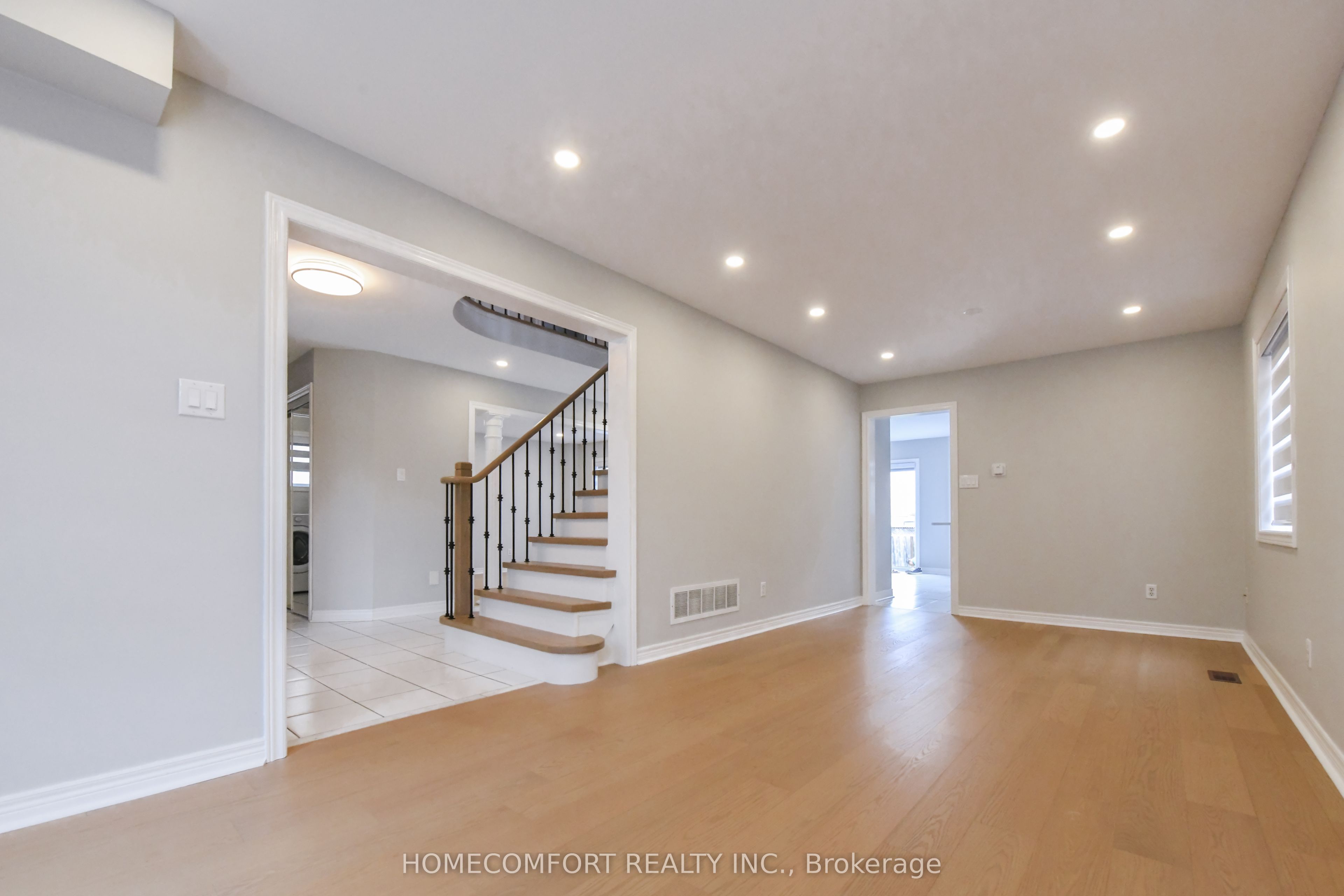 3557 Old Orchard Park Drive Property Photo 5