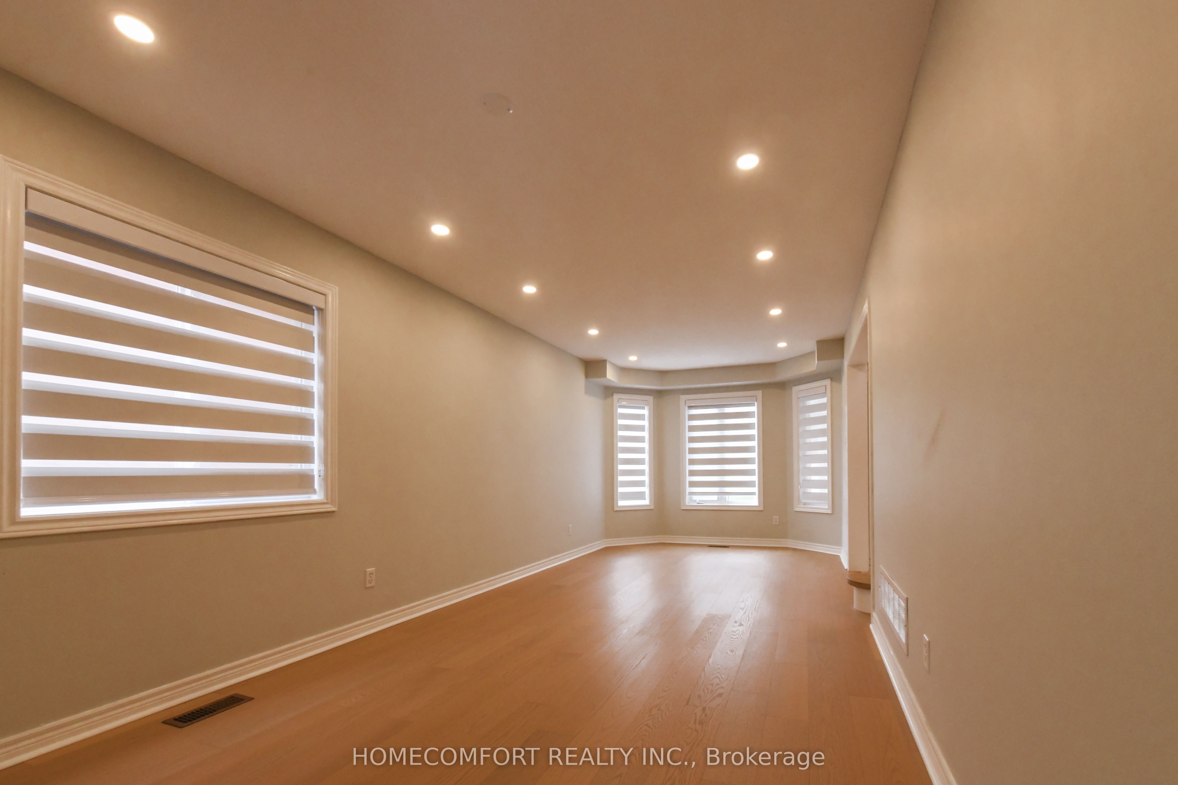 3557 Old Orchard Park Drive Property Photo 6