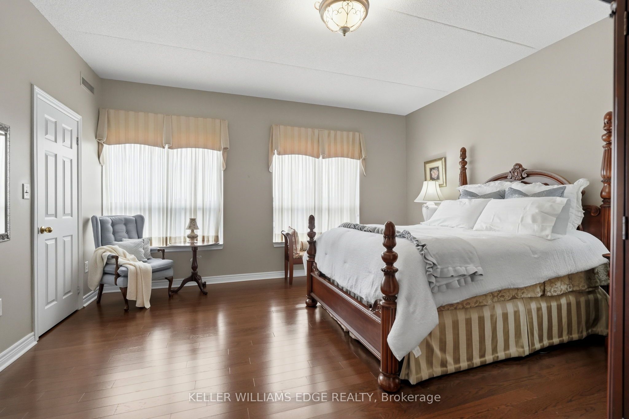 2085 Amherst Heights Drive 613 Property Photo 8