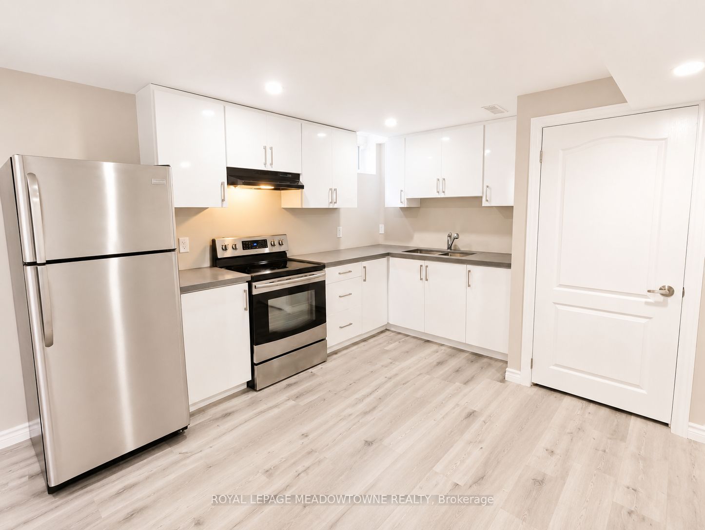 1600 Stevenson Street Bsmt Property Photo 6