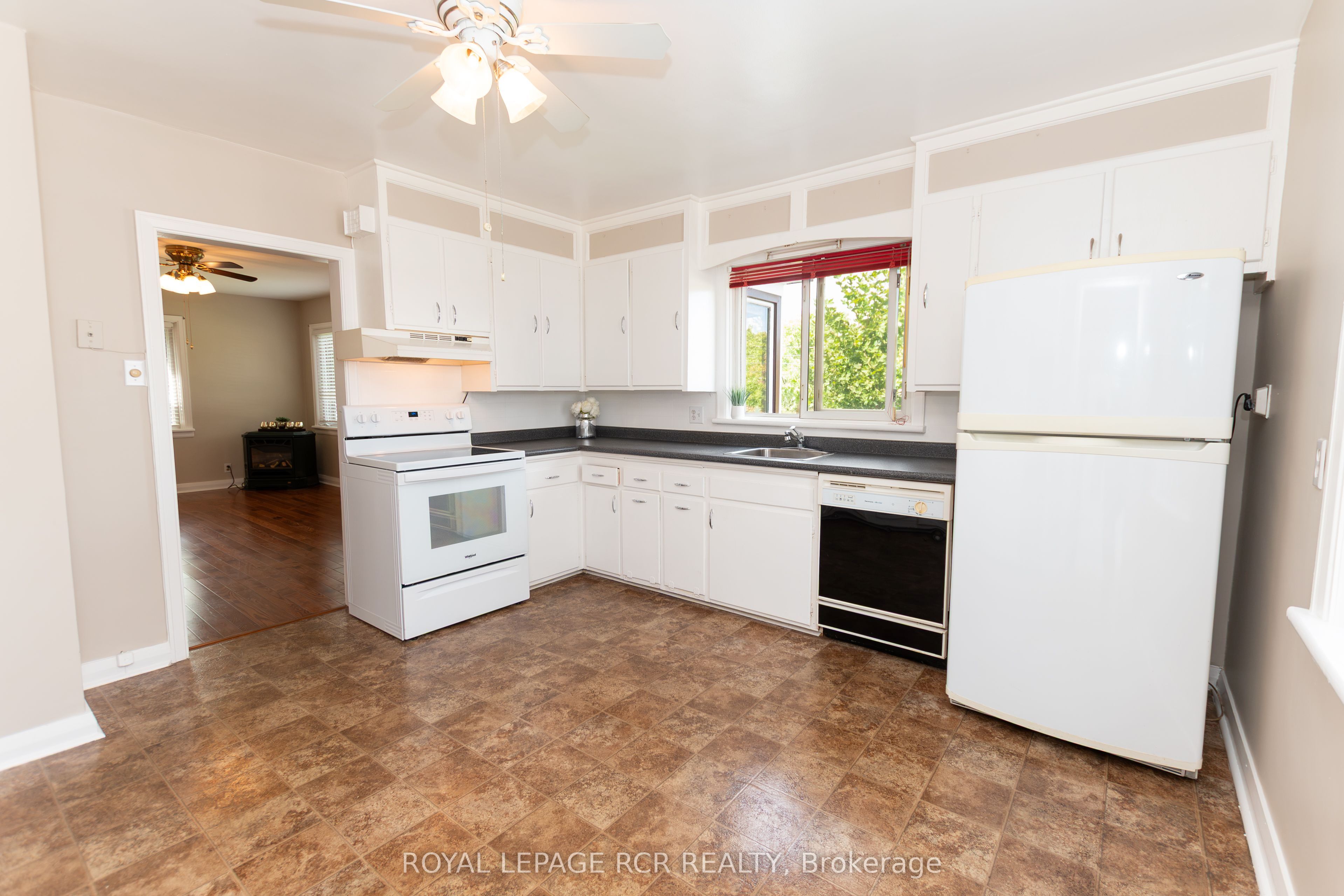 14 Elizabeth Street Property Photo 3