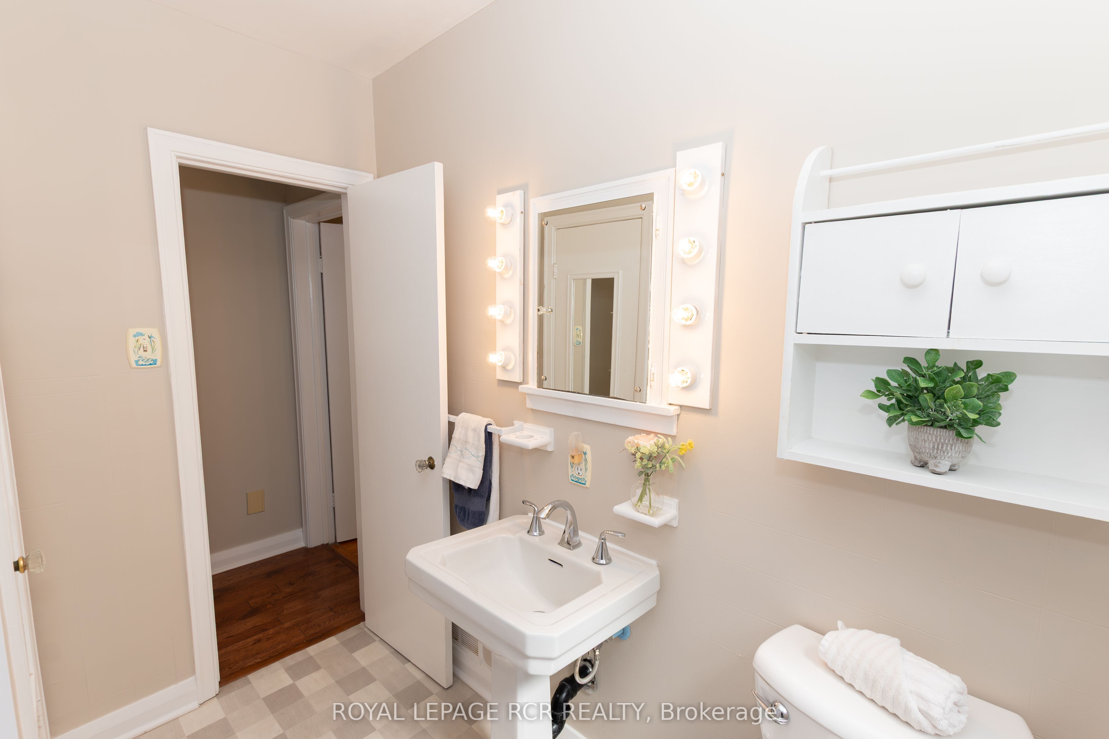 14 Elizabeth Street Property Photo 12