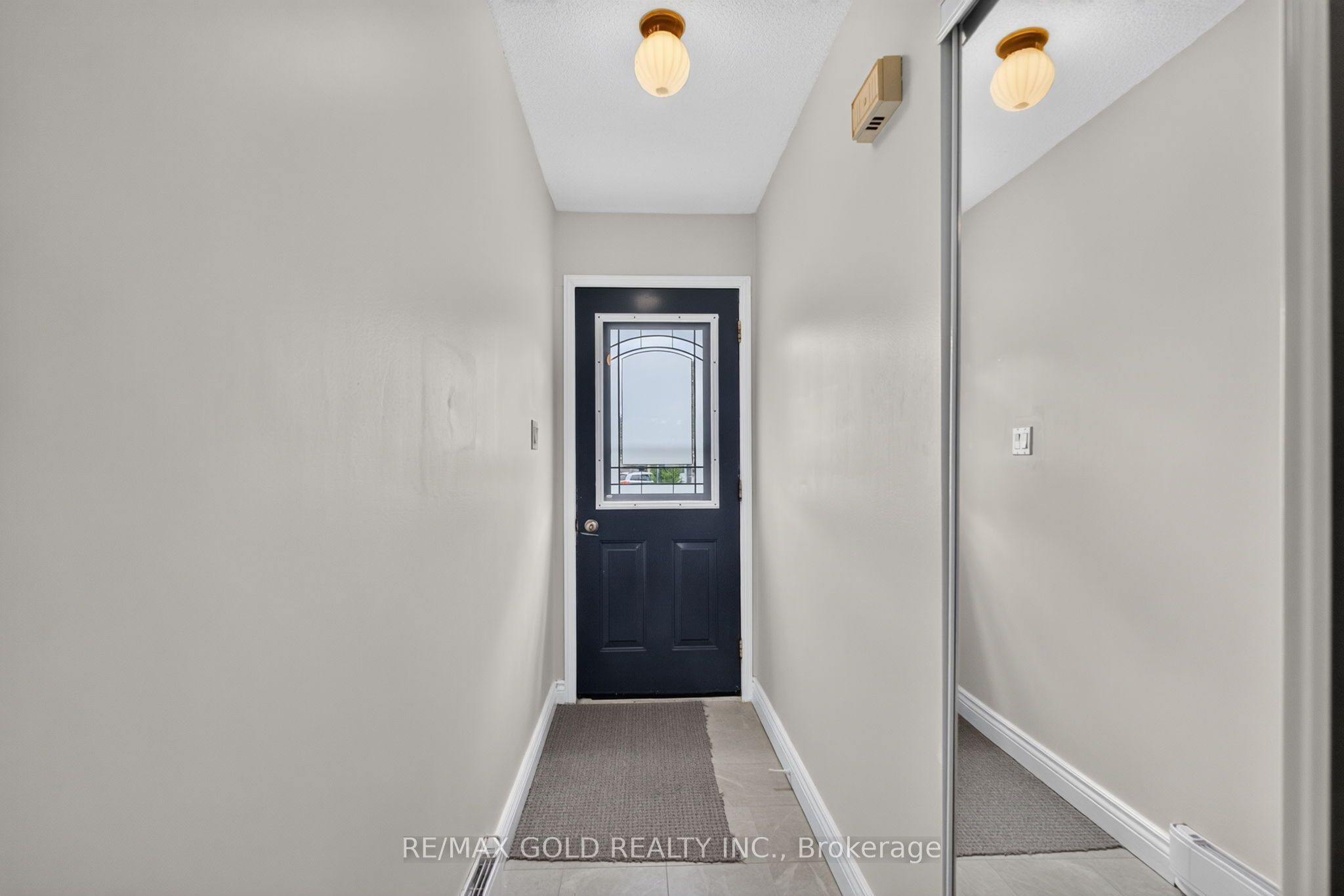 13 Gold Pine Court Property Photo 4