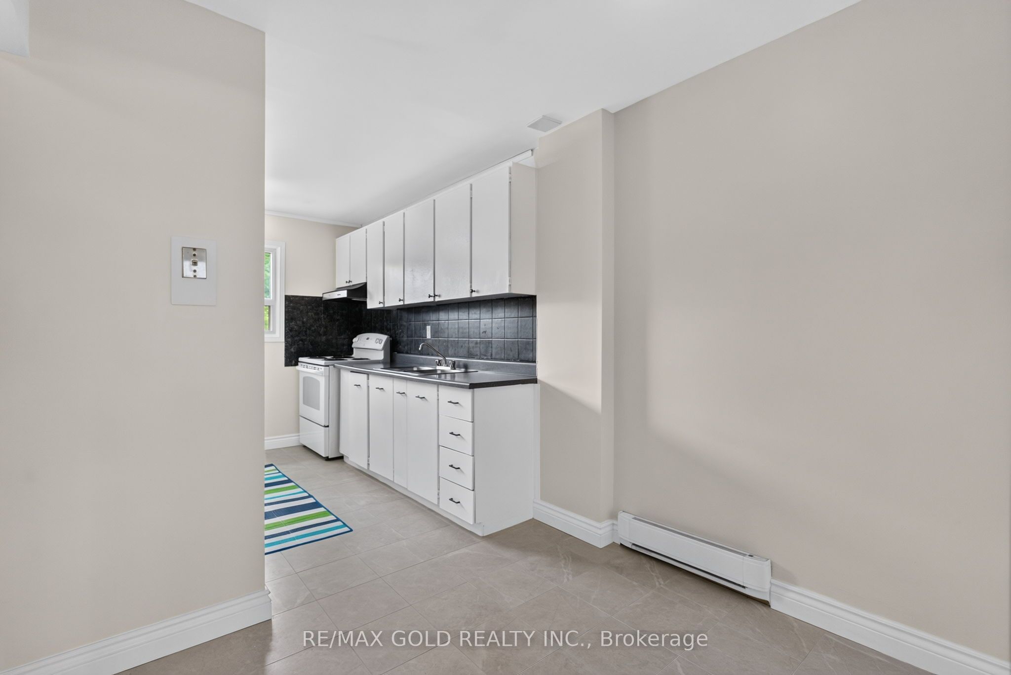 13 Gold Pine Court Property Photo 10