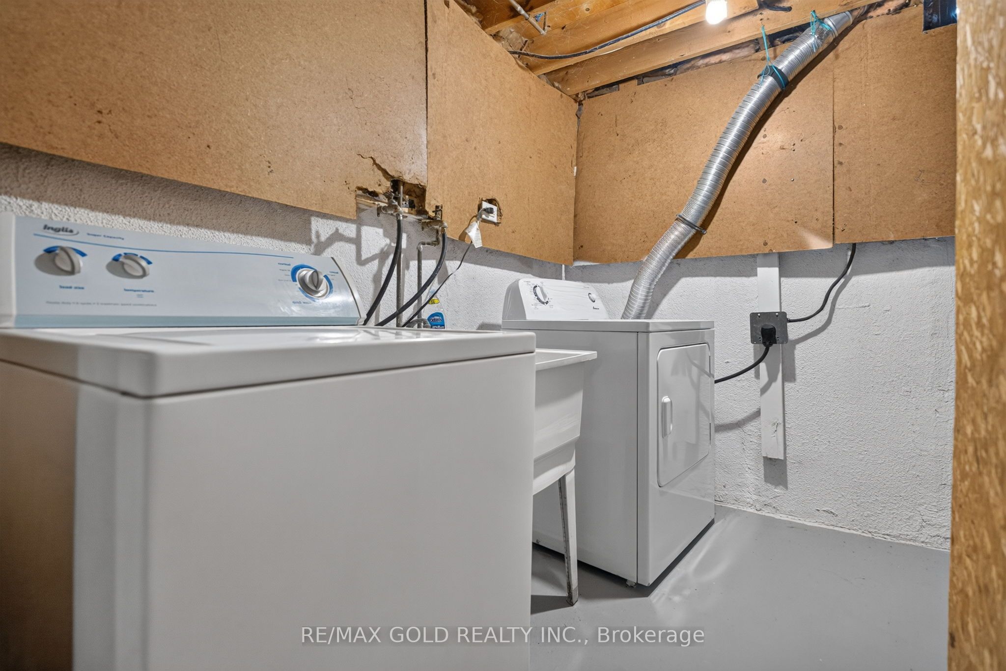 13 Gold Pine Court Property Photo 32