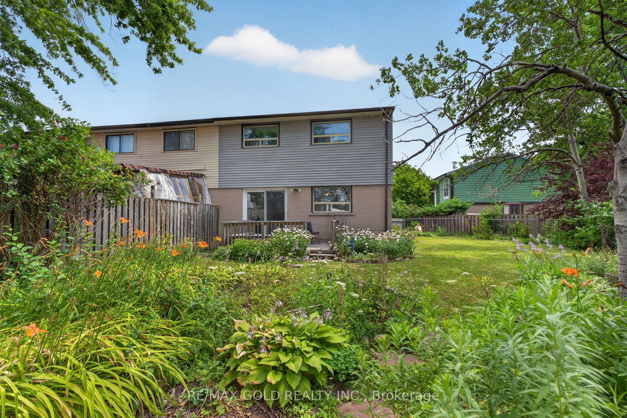 13 Gold Pine Court Property Photo 36