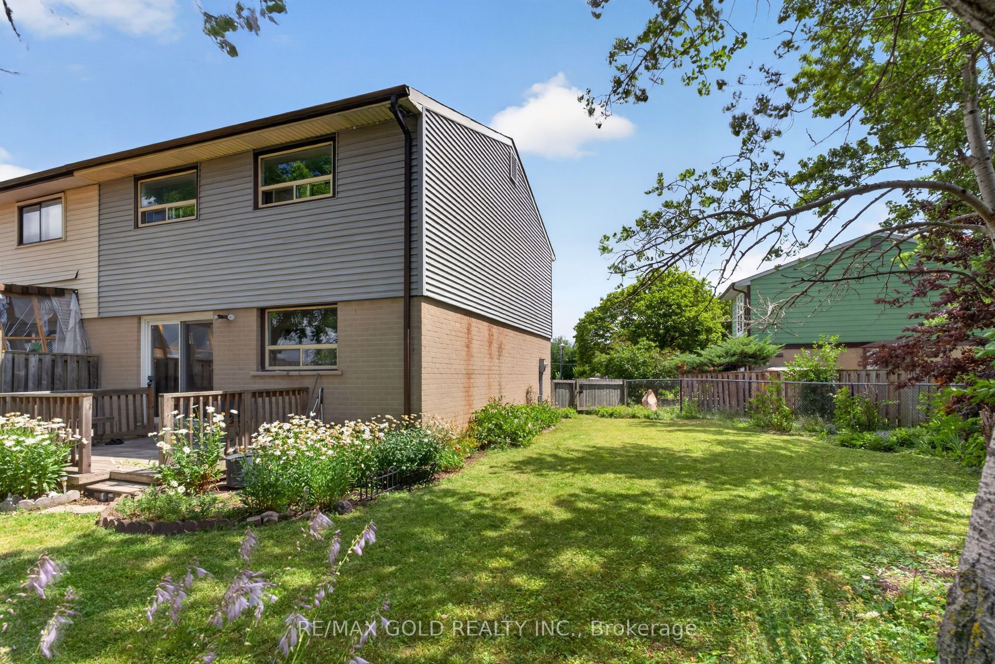 13 Gold Pine Court Property Photo 41