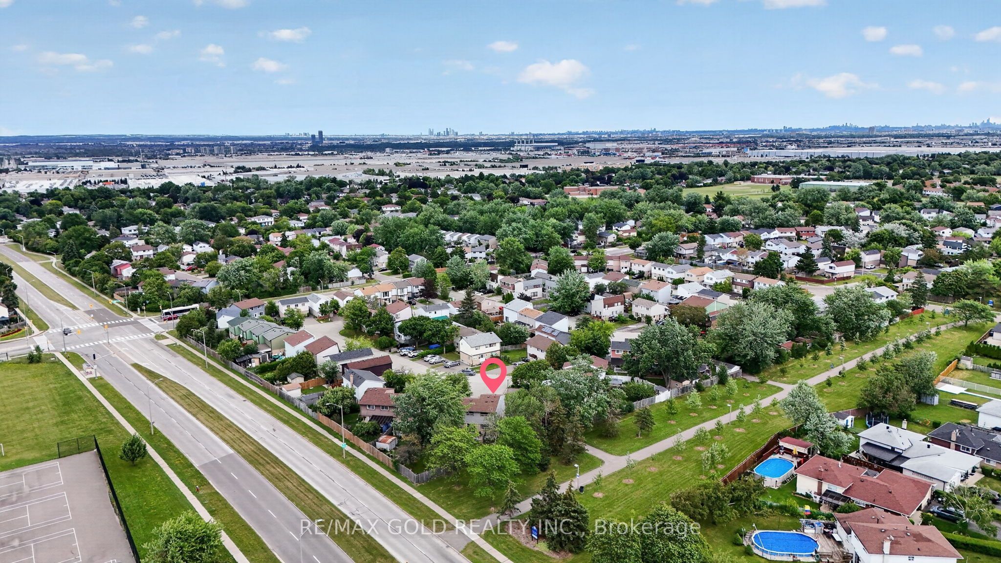 13 Gold Pine Court Property Photo 44