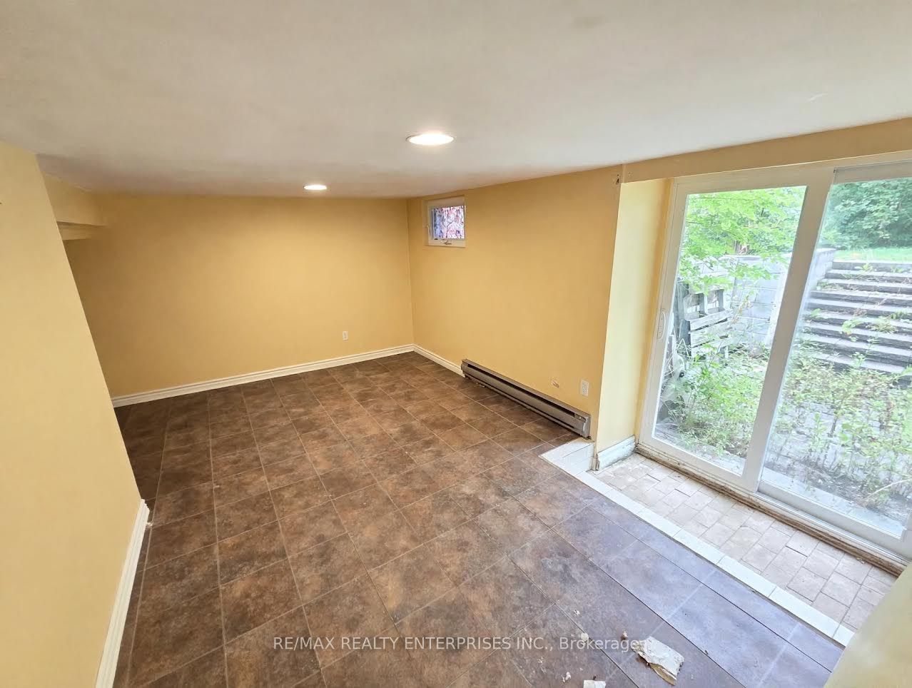 1228 Haig Boulevard Property Photo 12