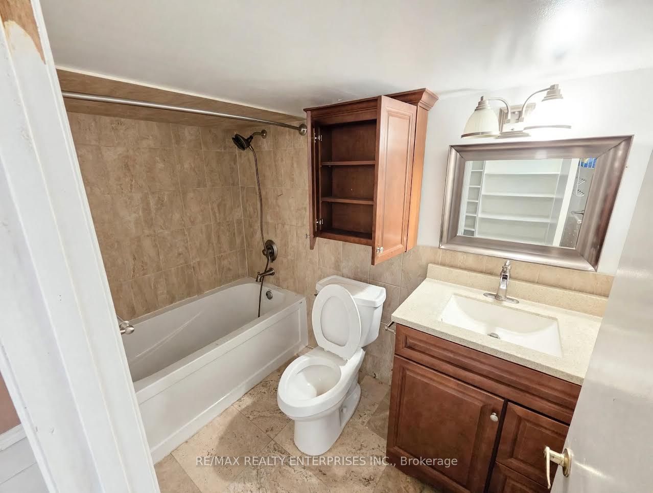 1228 Haig Boulevard Property Photo 15