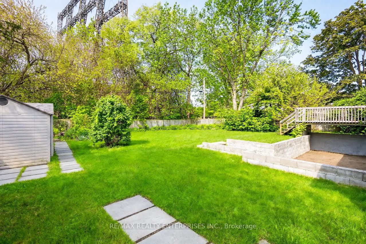 1228 Haig Boulevard Property Photo 19
