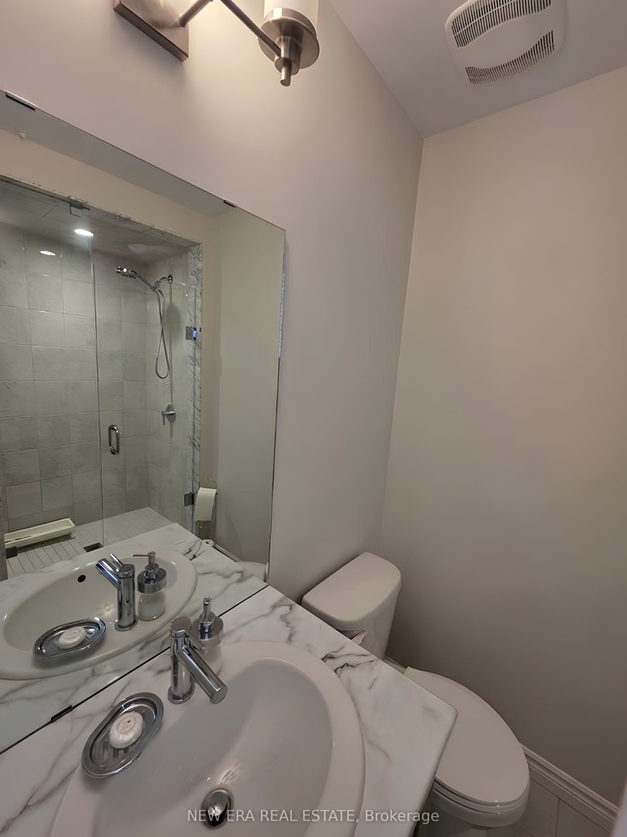 445 Ontario Street S 94 Property Photo 18