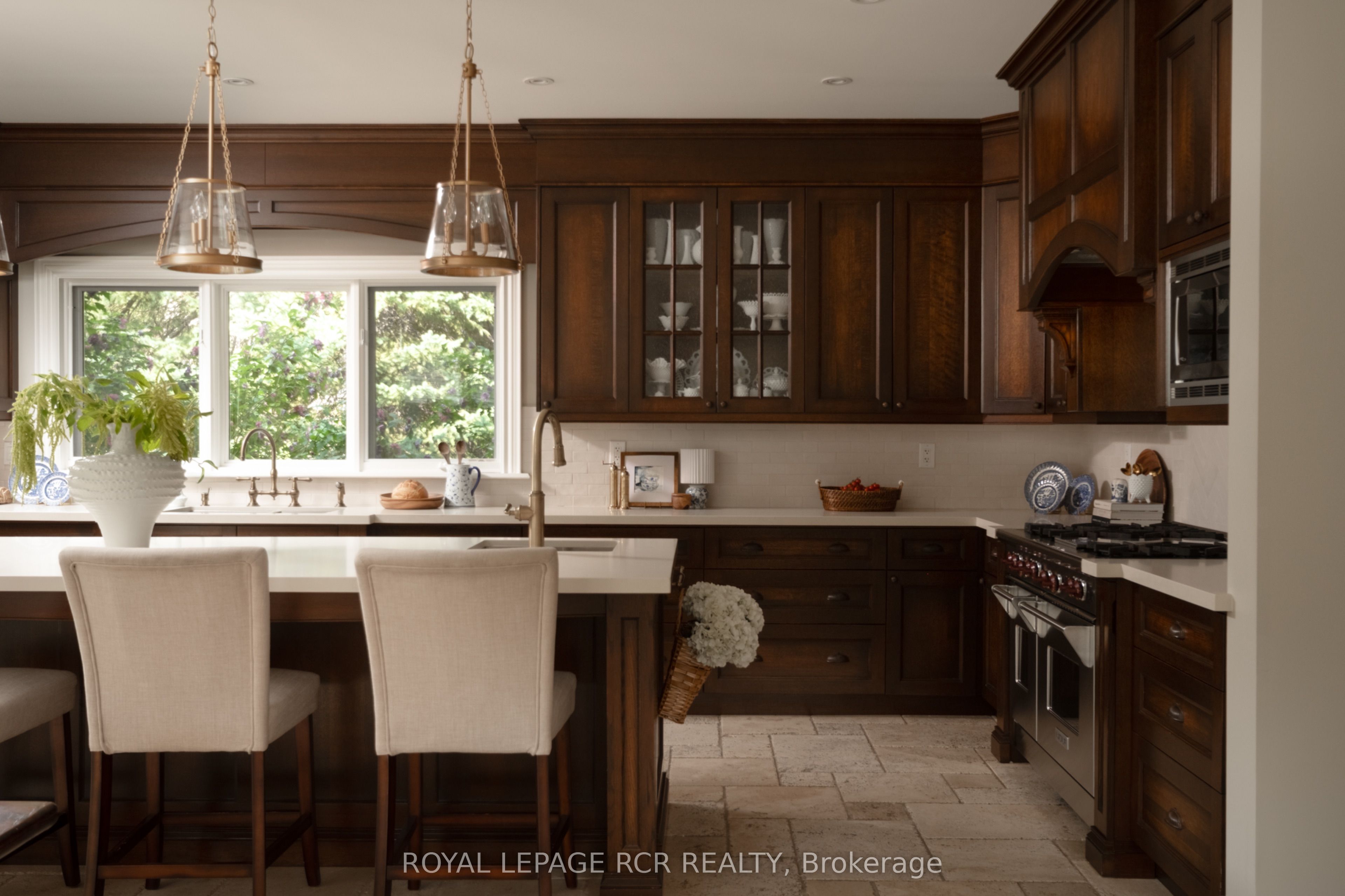 84 Kennedy Road Property Photo 10