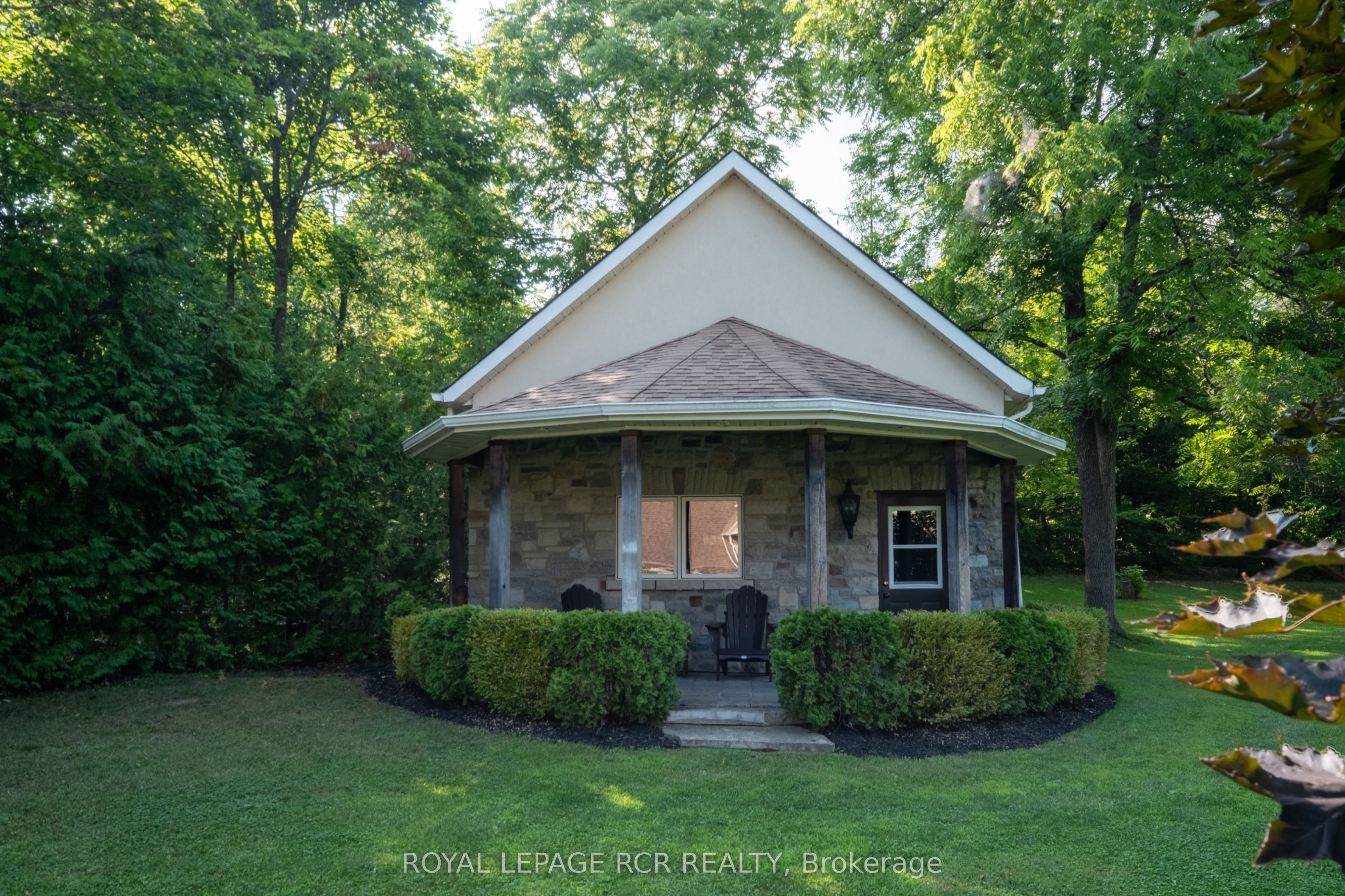 84 Kennedy Road Property Photo 44