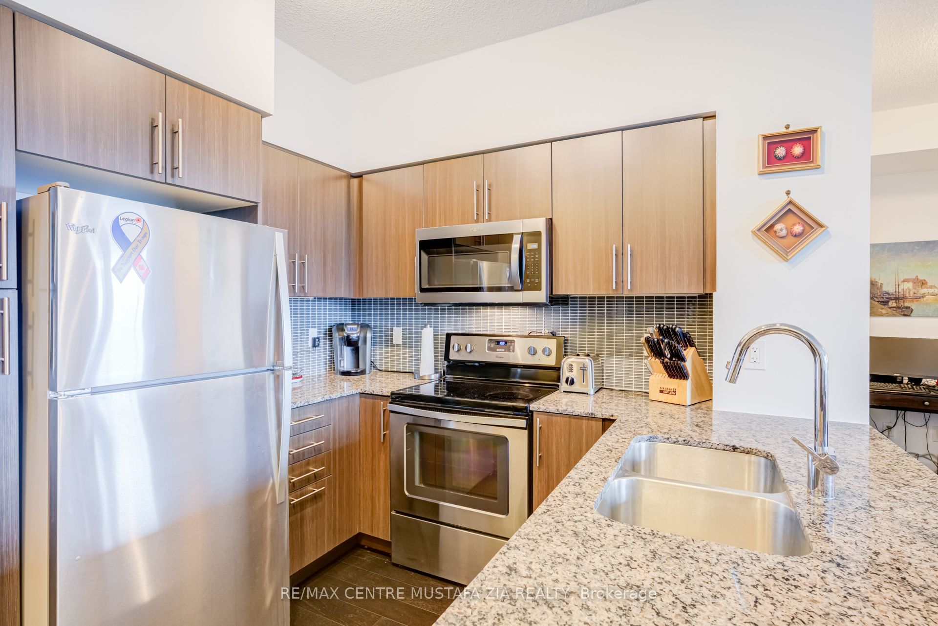 65 Speers Road 1201 Property Photo 12