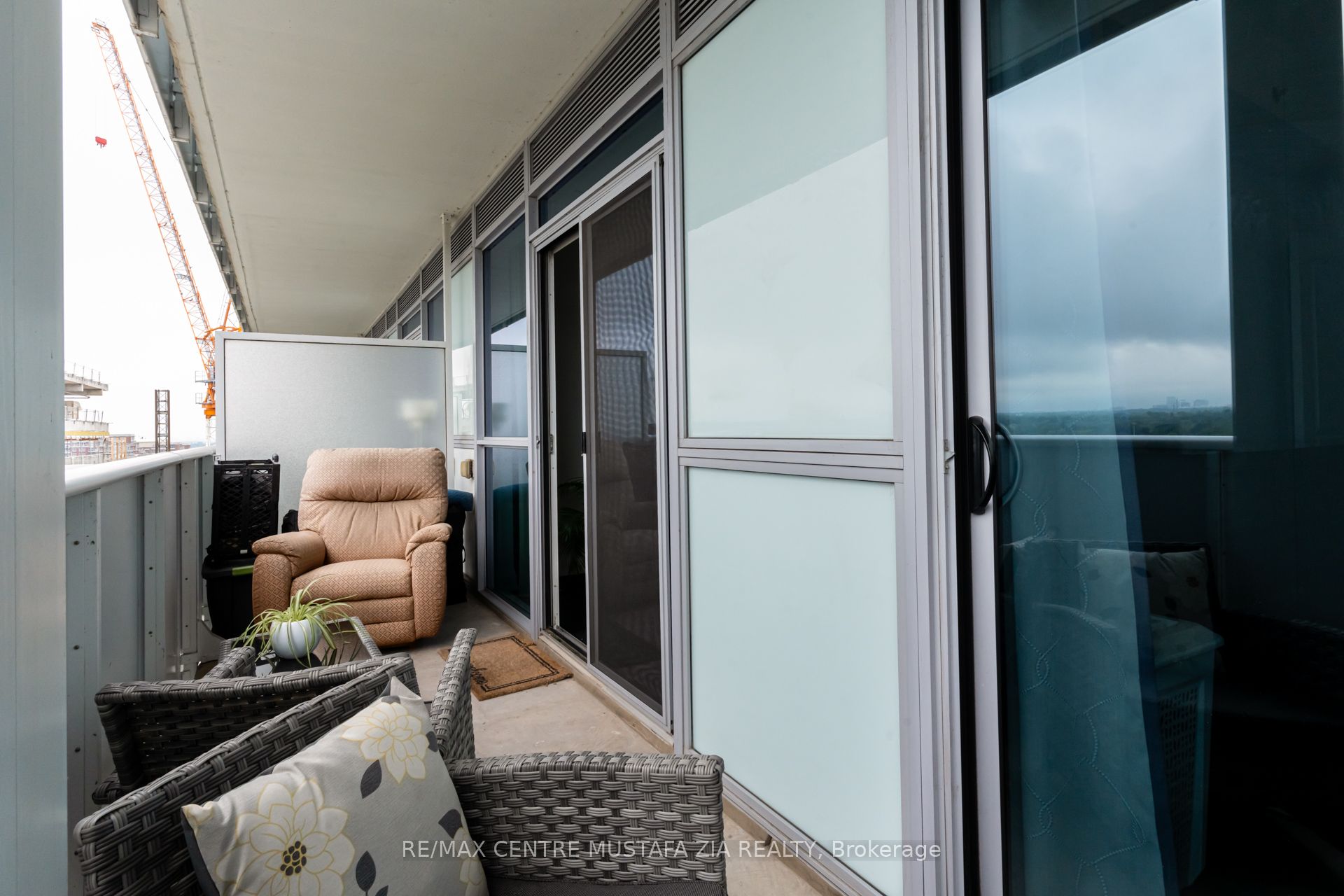 65 Speers Road 1201 Property Photo 27