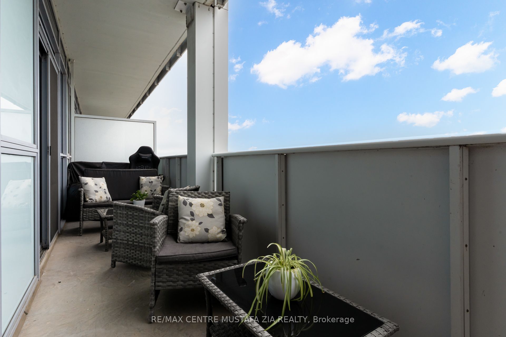 65 Speers Road 1201 Property Photo 28