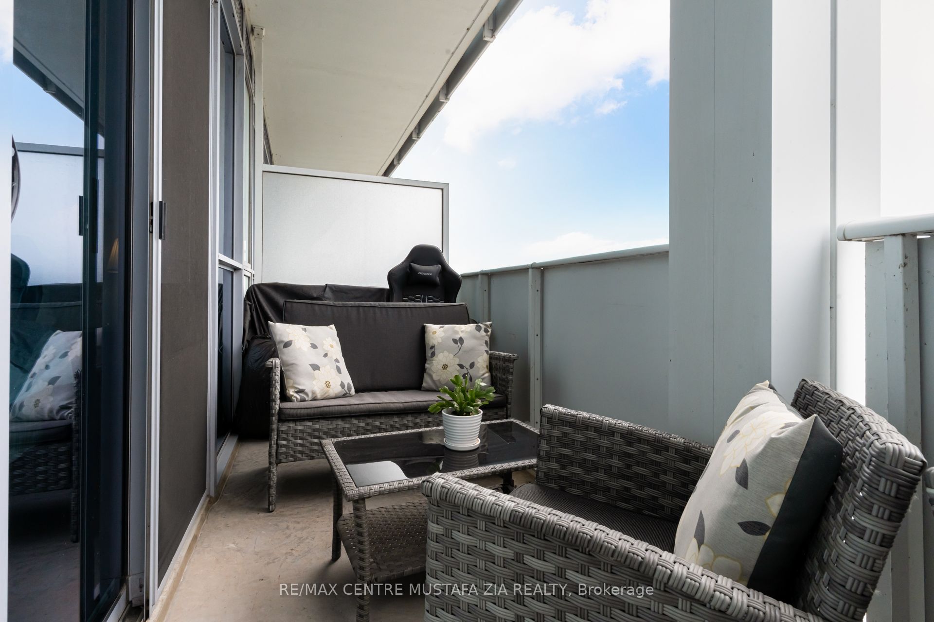 65 Speers Road 1201 Property Photo 29