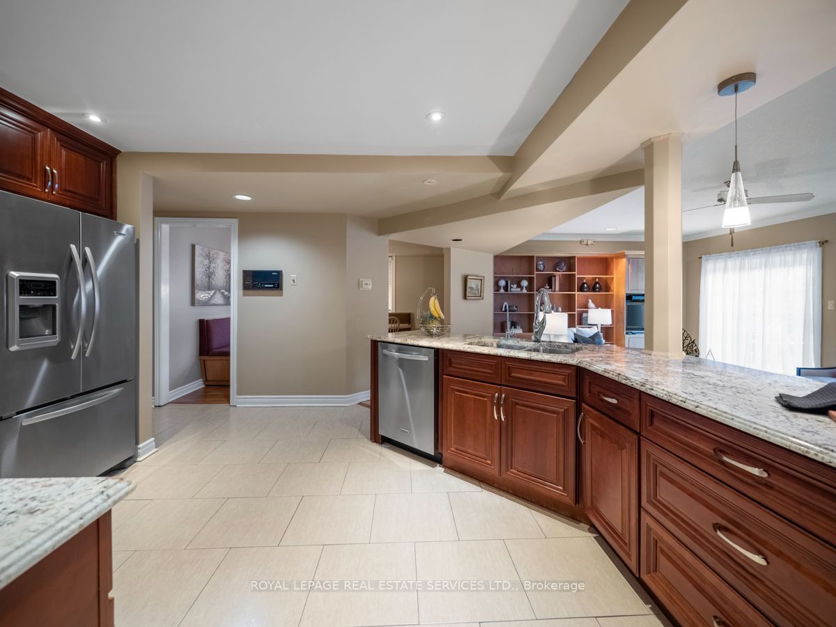 1494 Islington Avenue Property Photo 5