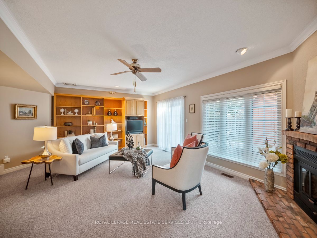 1494 Islington Avenue Property Photo 11