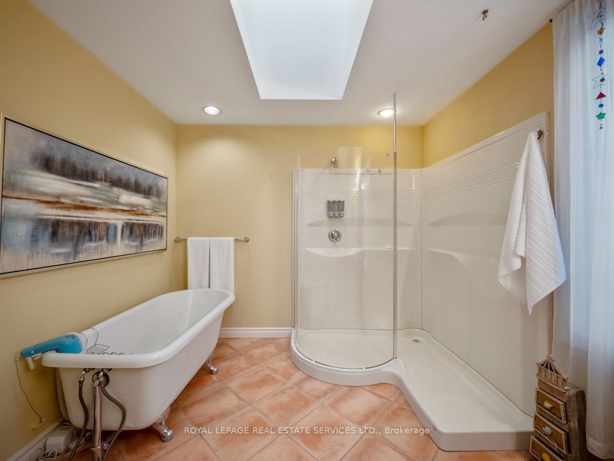 1494 Islington Avenue Property Photo 19