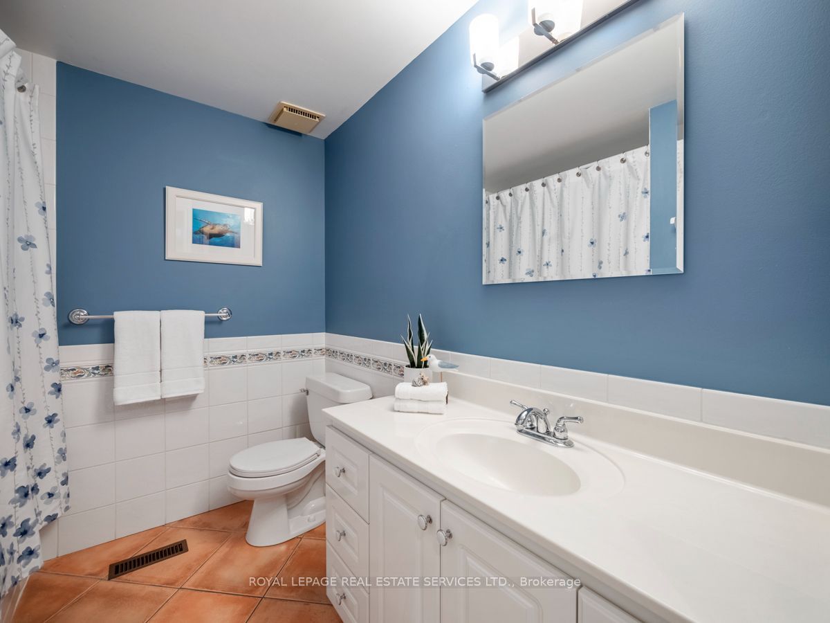 1494 Islington Avenue Property Photo 22