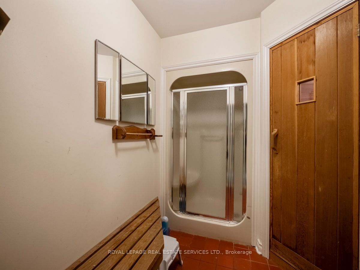 1494 Islington Avenue Property Photo 26