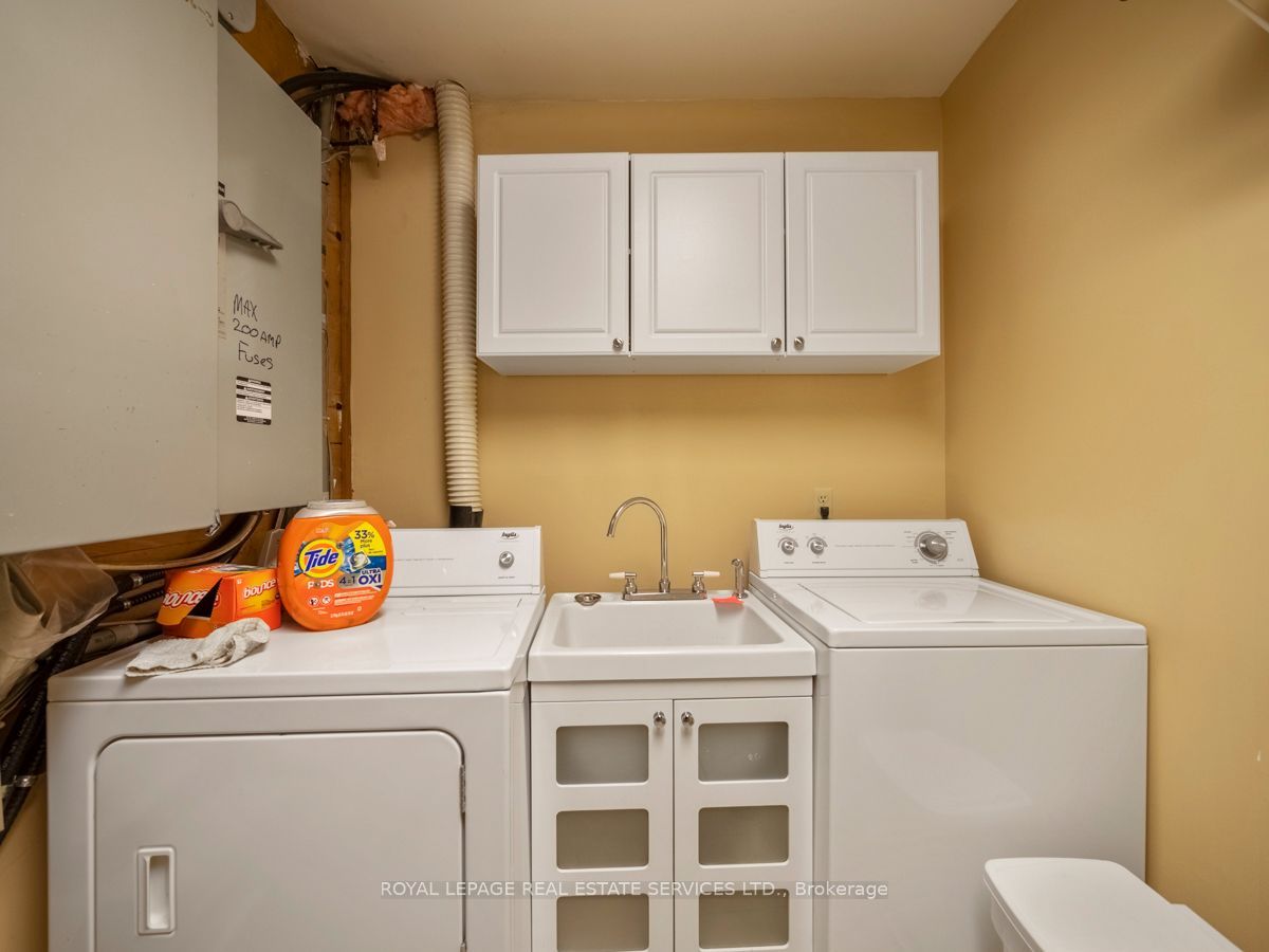 1494 Islington Avenue Property Photo 27