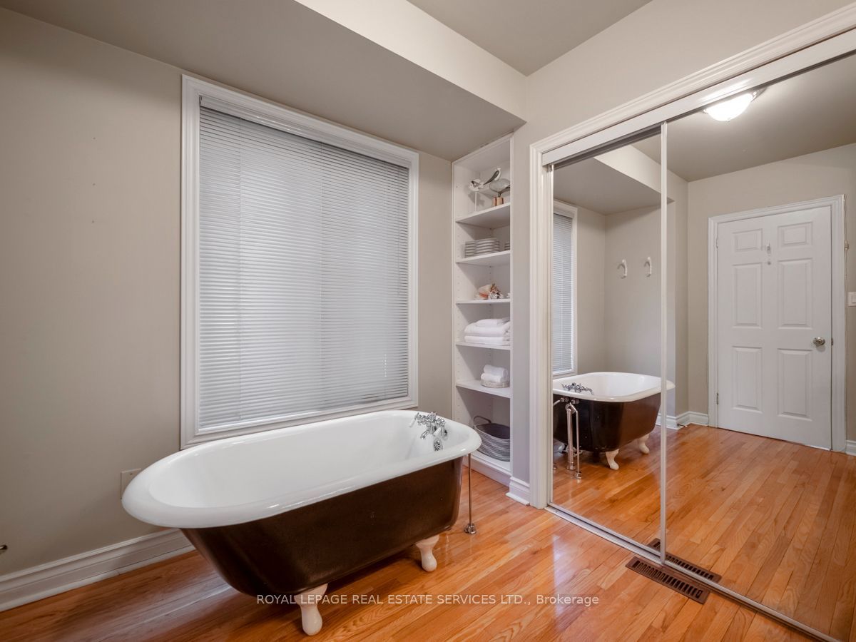 1494 Islington Avenue Property Photo 30