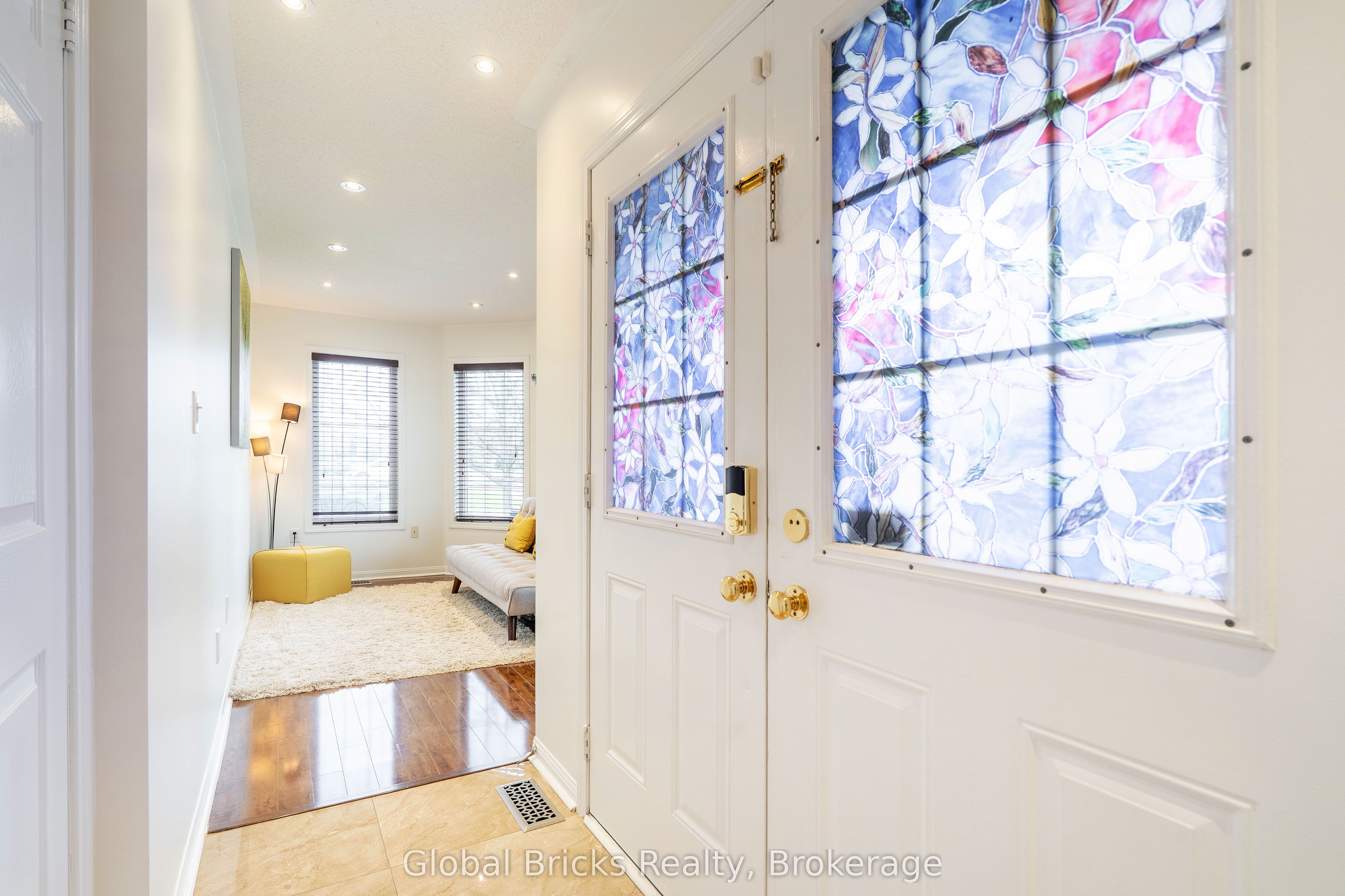 60 Dwyer Drive Property Photo 4