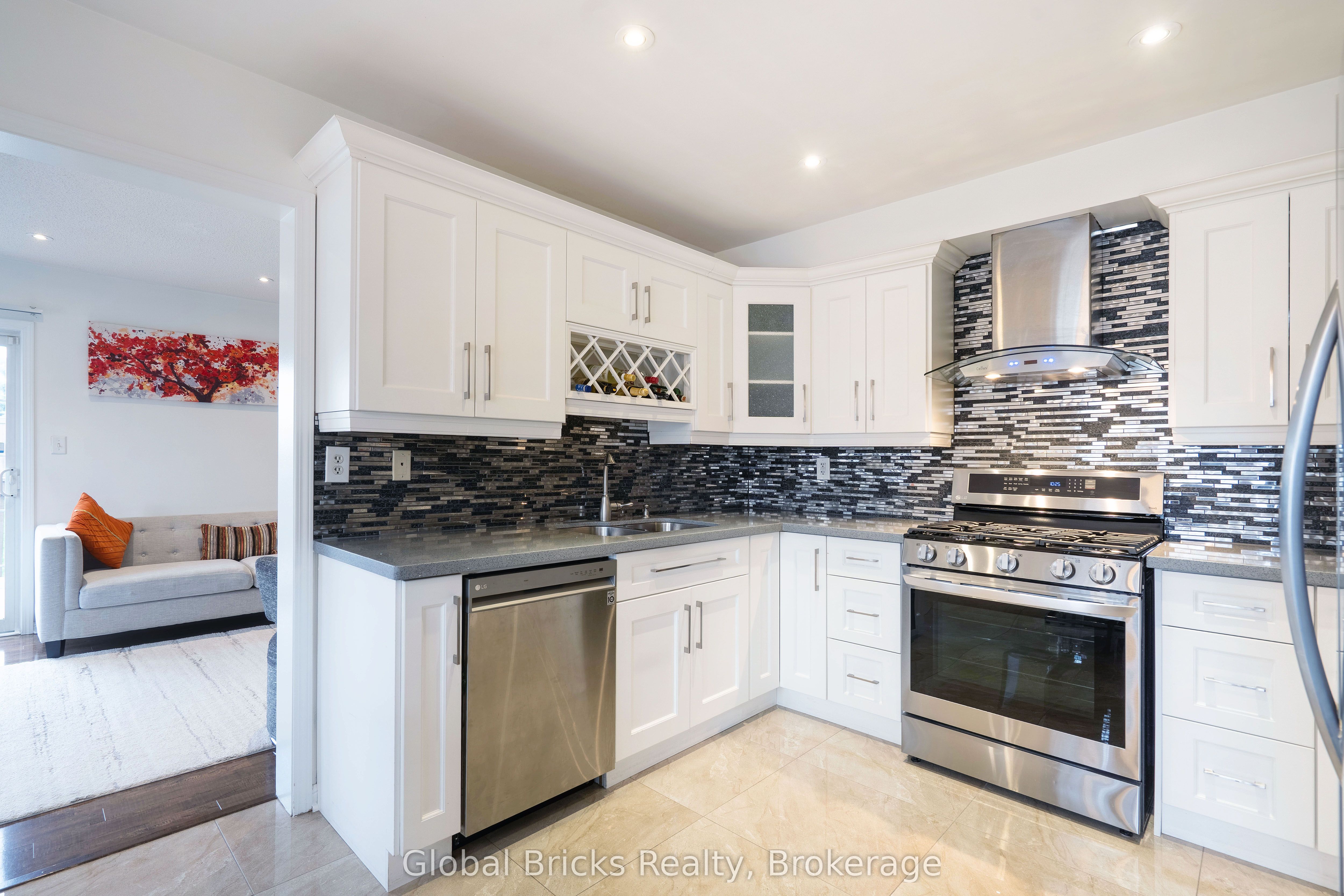 60 Dwyer Drive Property Photo 13