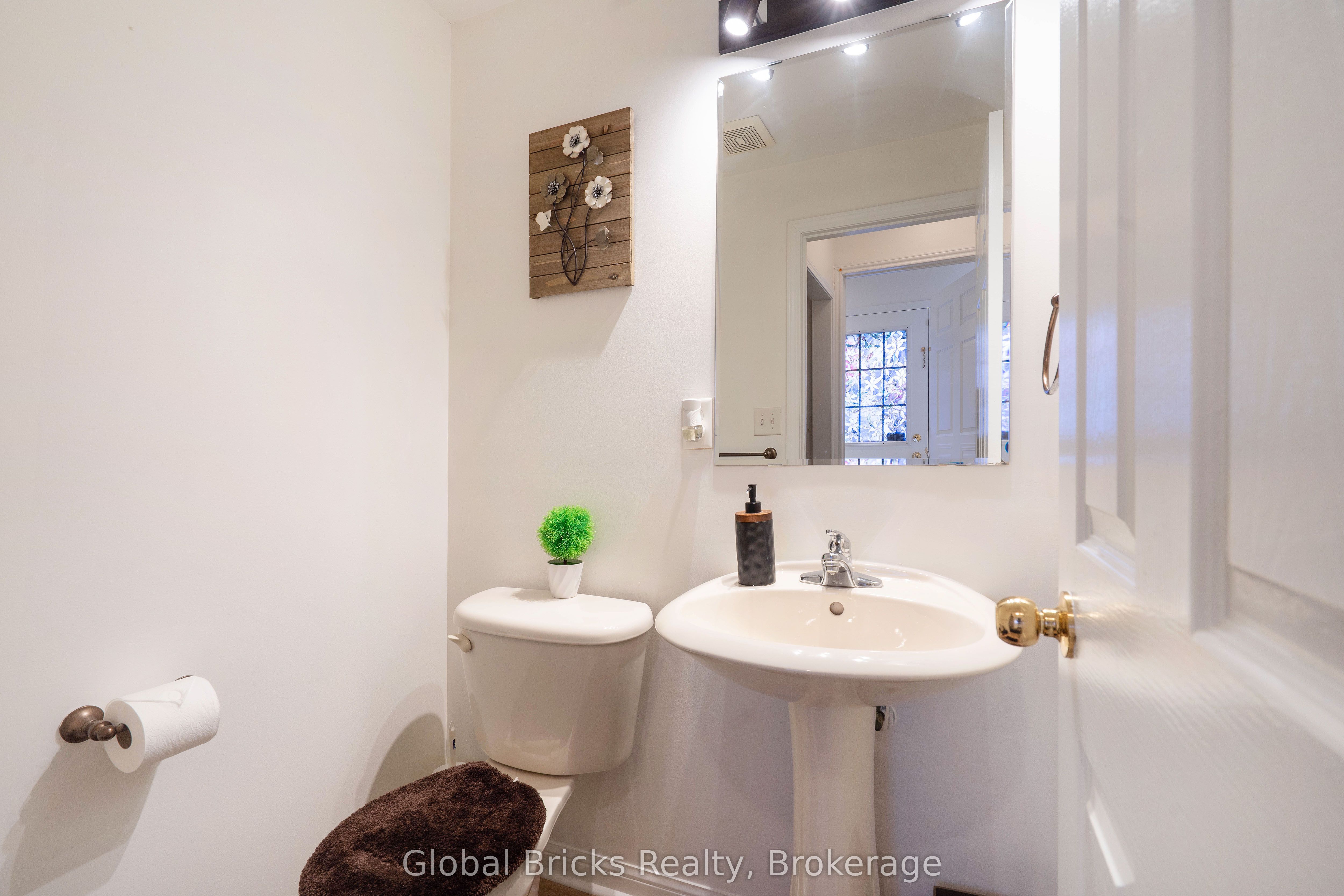 60 Dwyer Drive Property Photo 16
