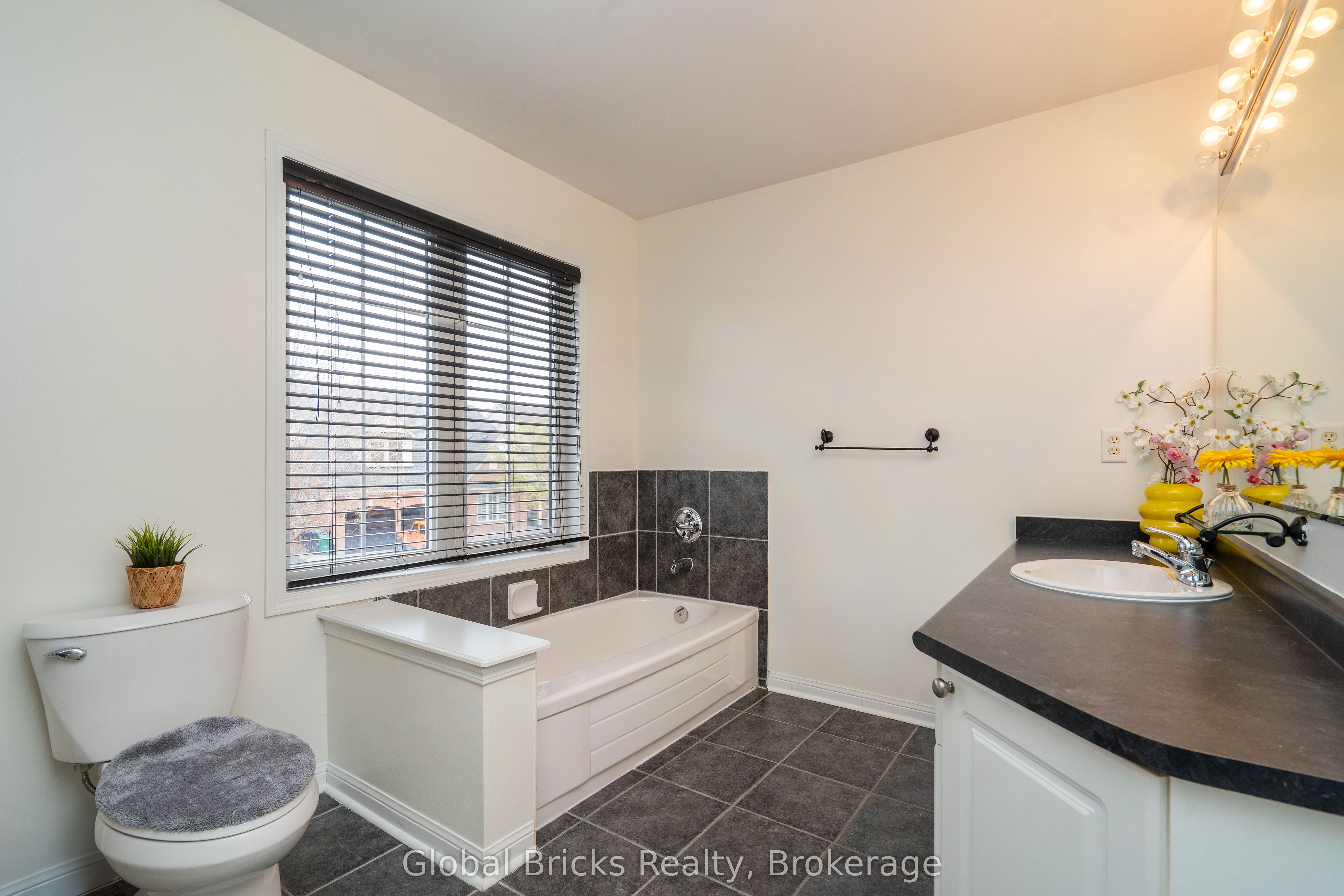 60 Dwyer Drive Property Photo 20