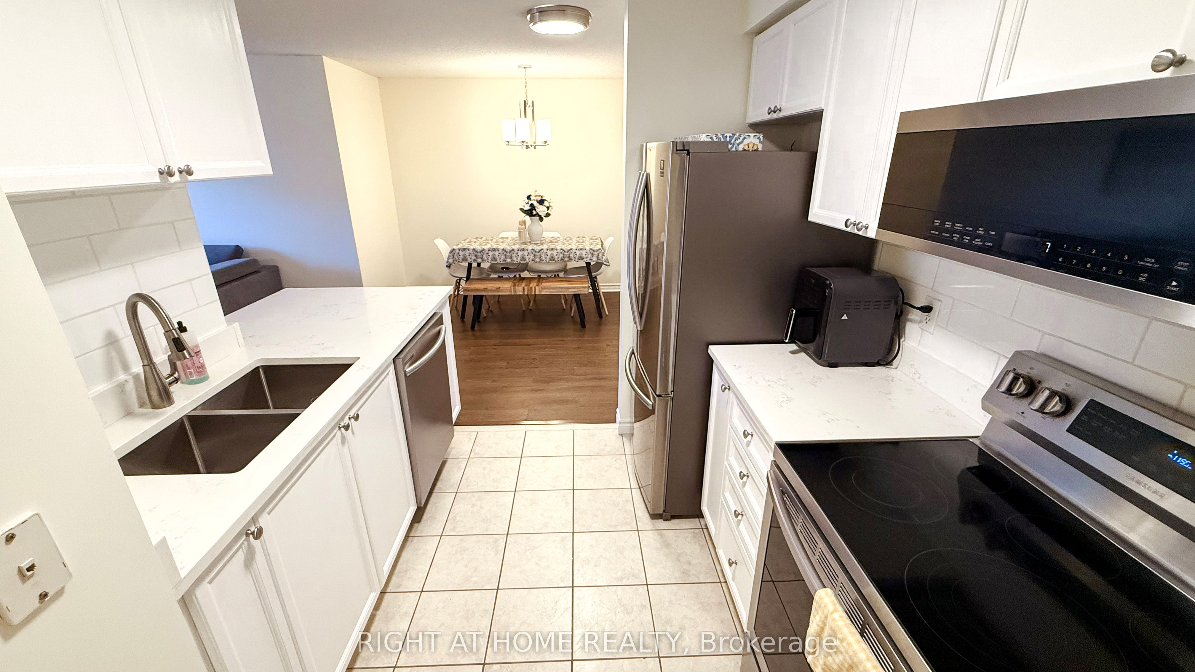 2300 Parkhaven Boulevard 308 Property Photo 11