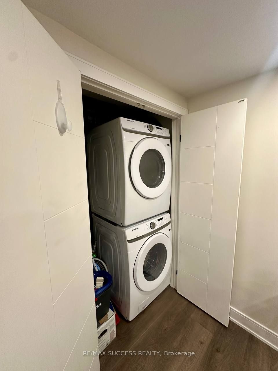 566 Yates Drive Lower Unit Property Photo 10