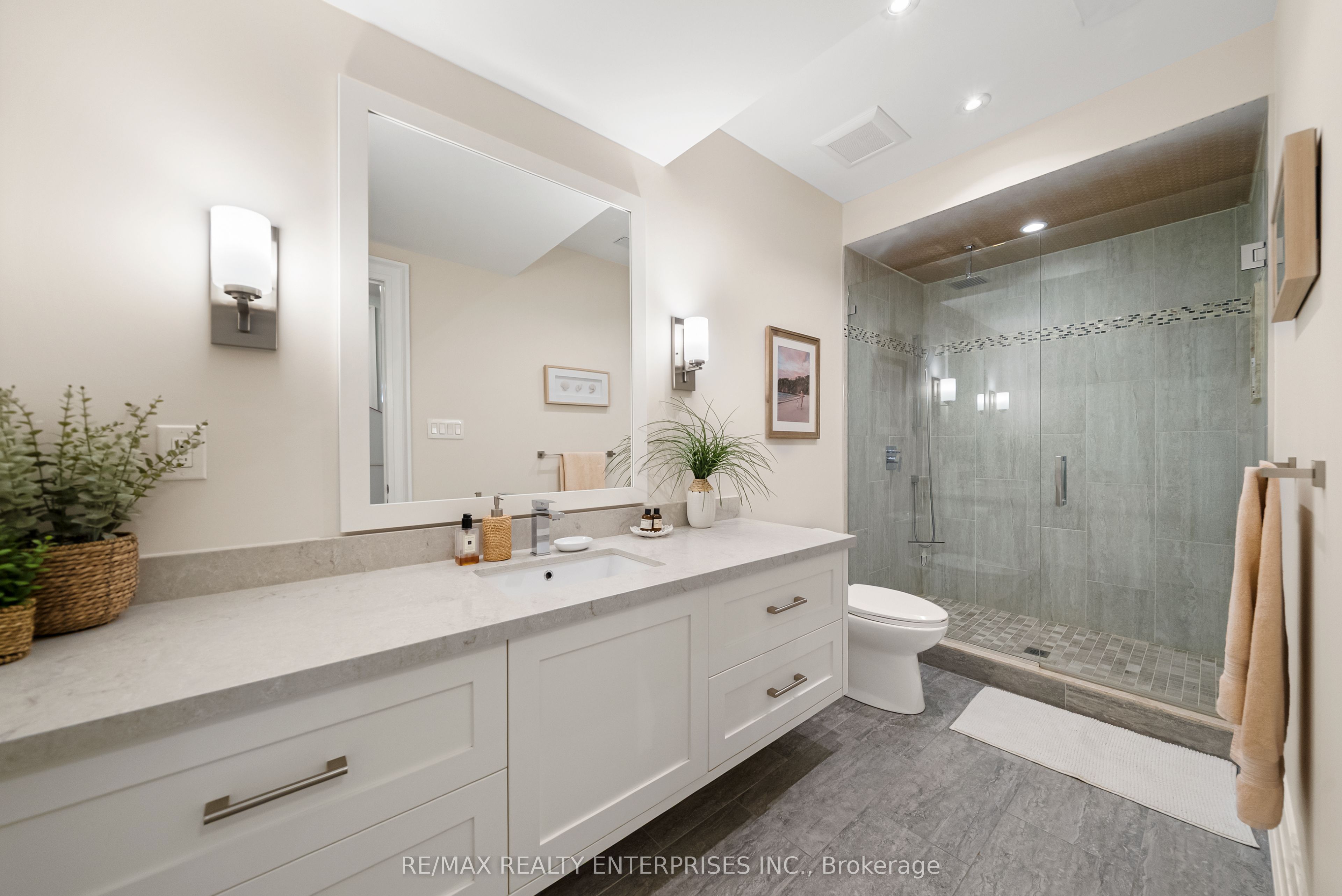 363 Niar Avenue Property Photo 42
