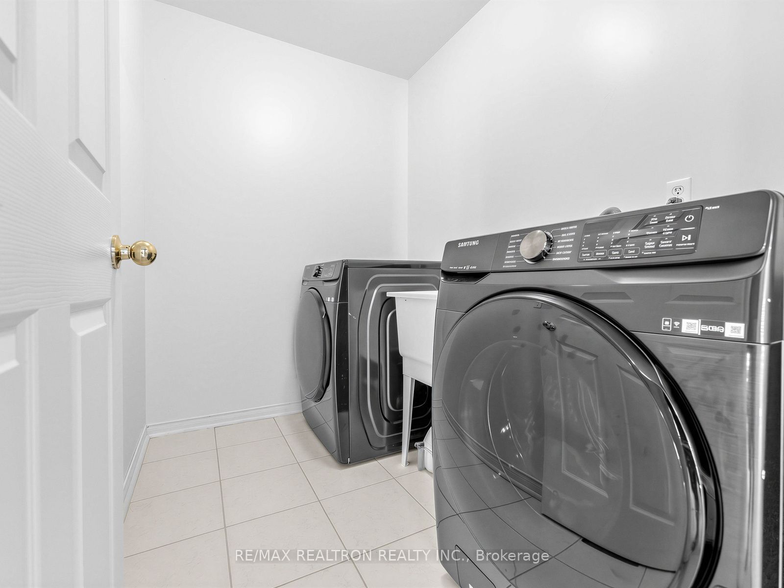 4841 Apple Blossom Circle Property Photo 31