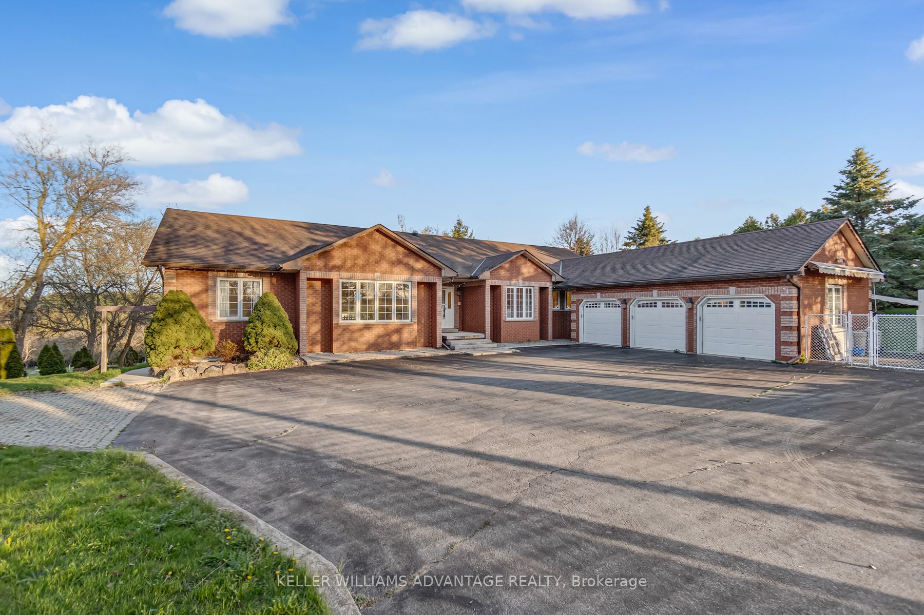 3100 30 Side Road Property Photo 1