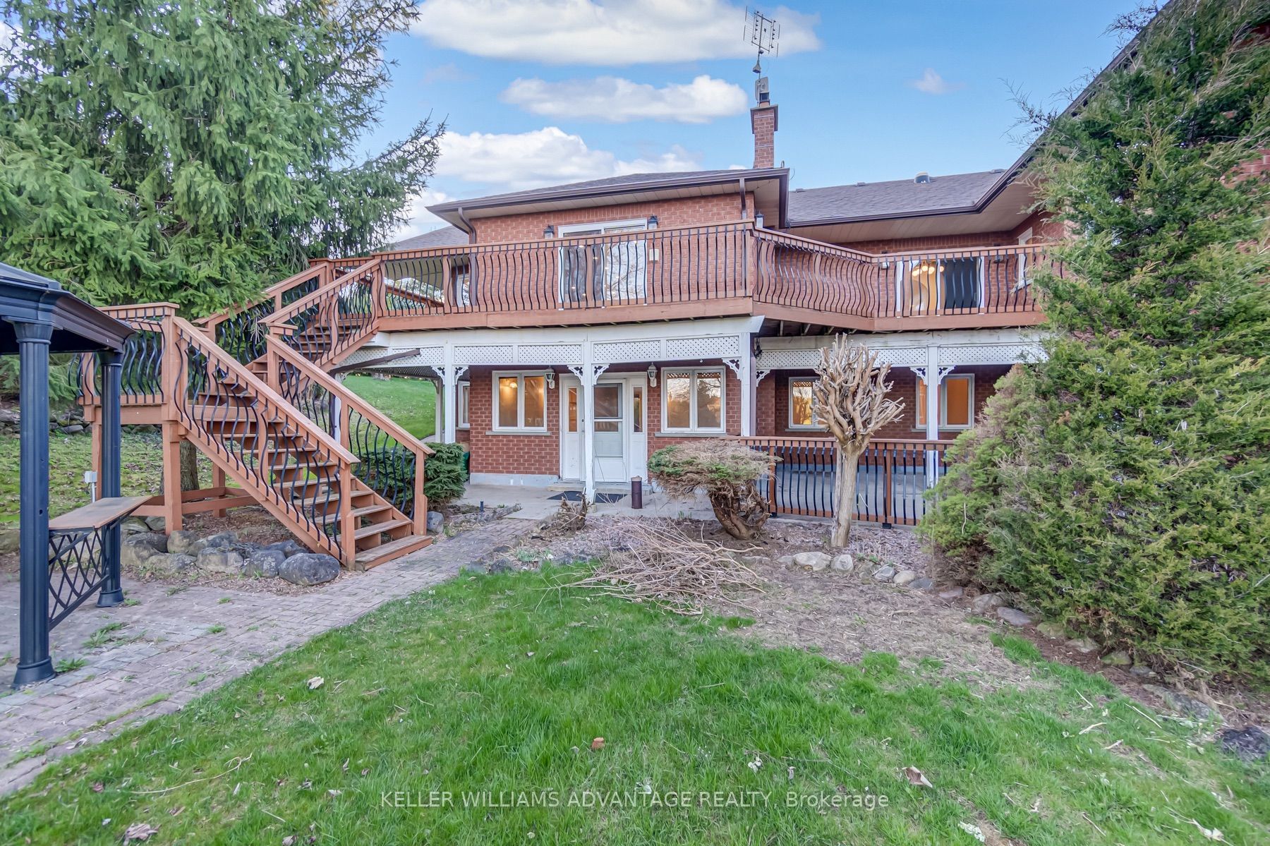 3100 30 Side Road Property Photo 4